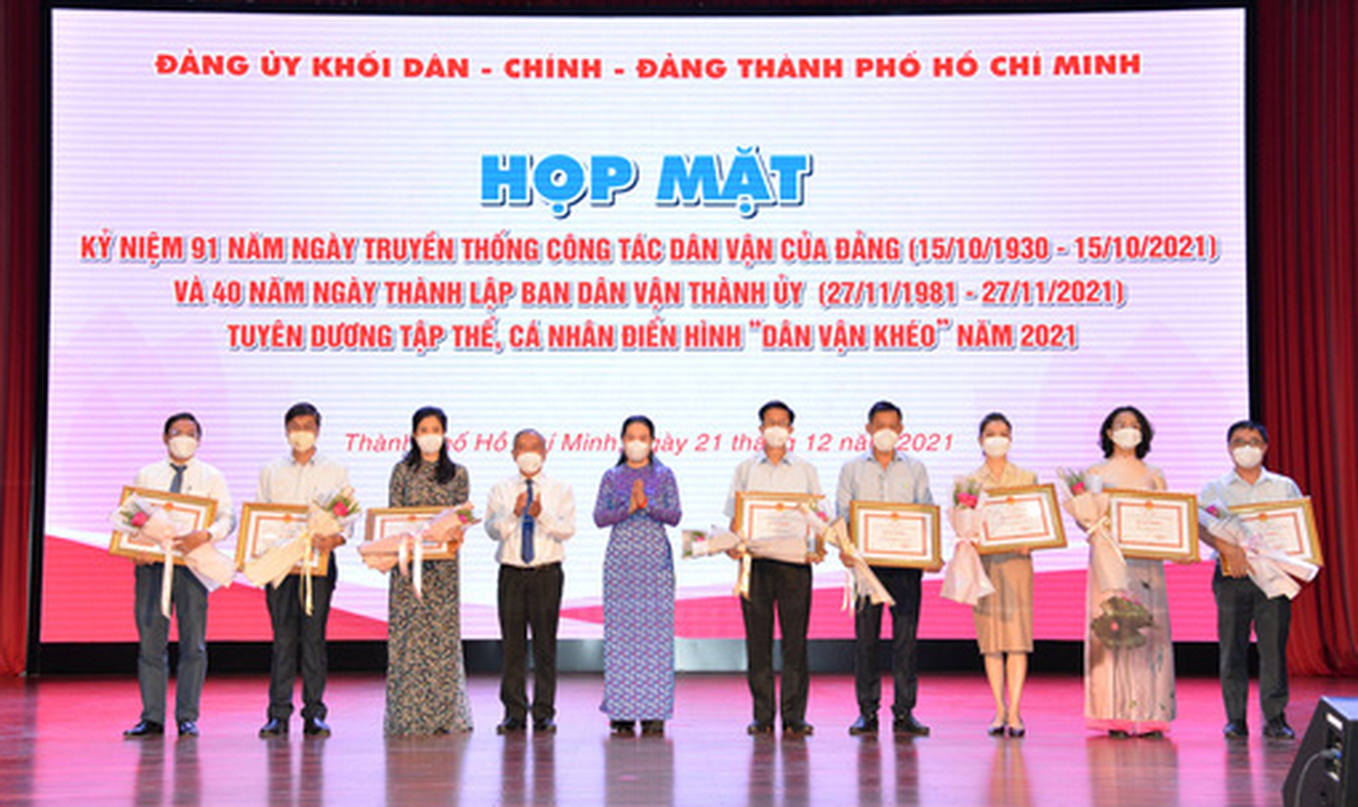 Khen thưởng nhiều c&aacute; nh&acirc;n, tập thể D&acirc;n vận kh&eacute;o - Ảnh 1.
