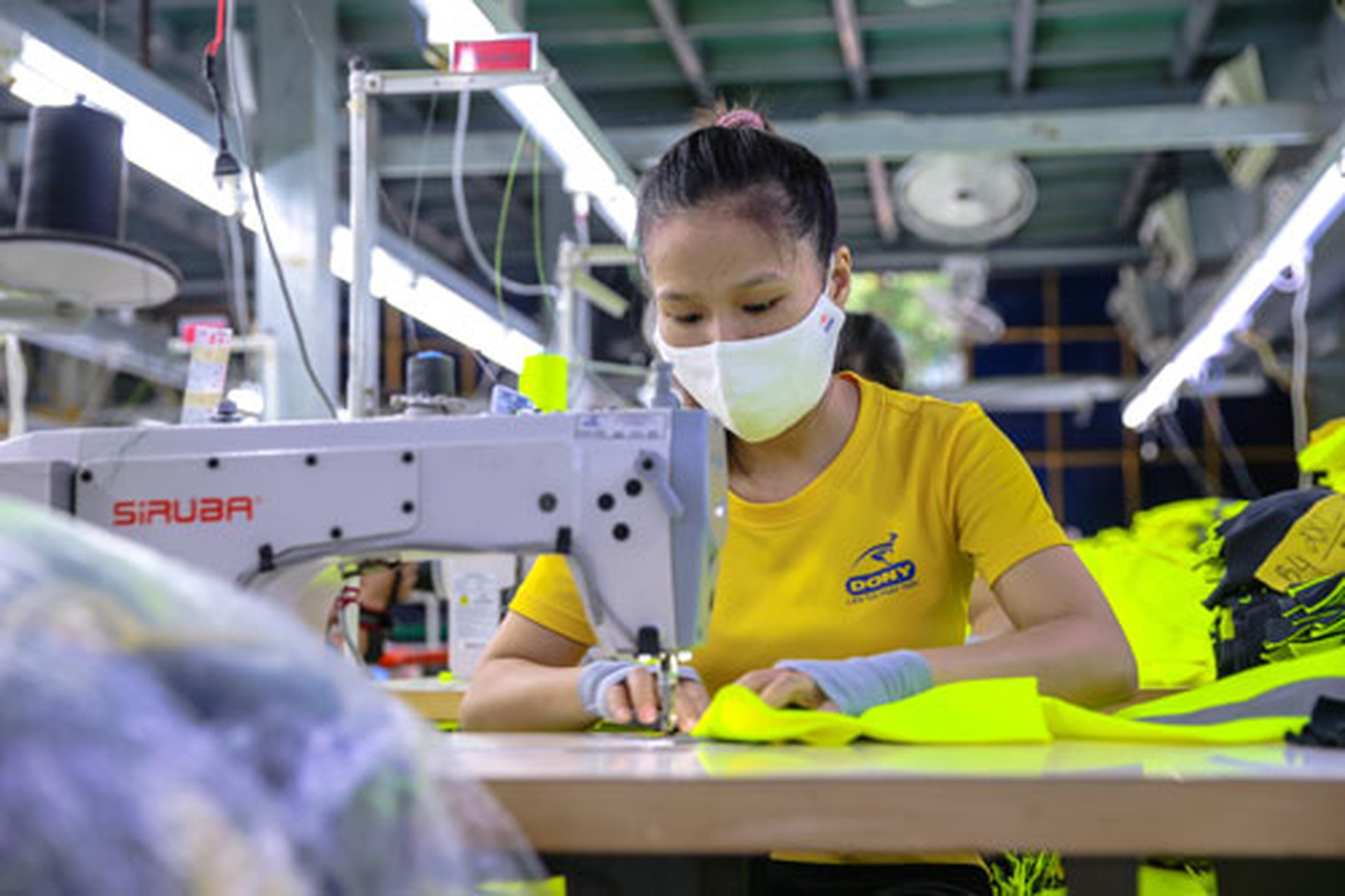 Xoay xở thưởng Tết - Ảnh 1.