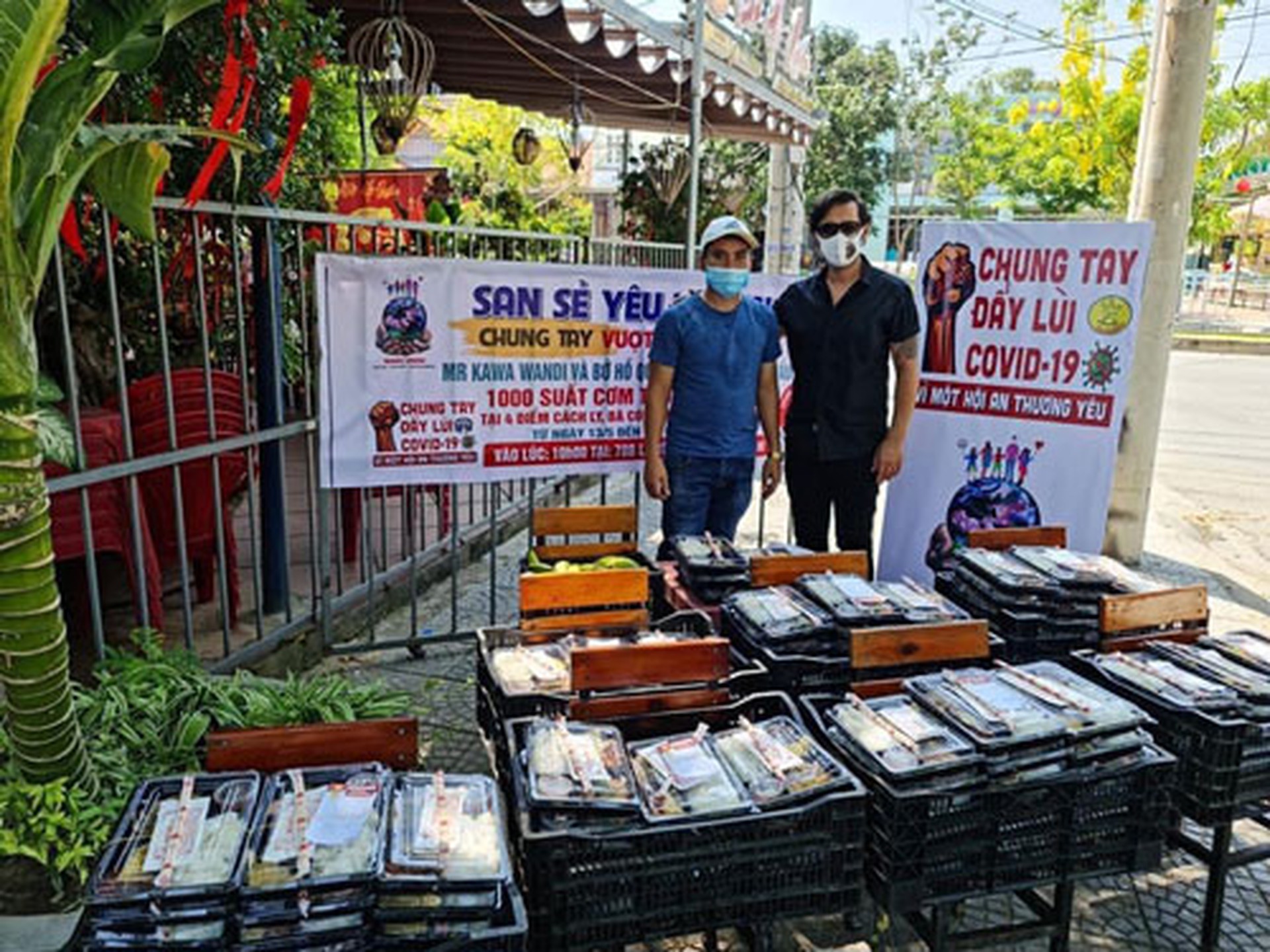 V&Igrave; TUYẾN ĐẦU CHỐNG DỊCH COVID-19: T&igrave;nh người Hội An giữa đại dịch - Ảnh 2.