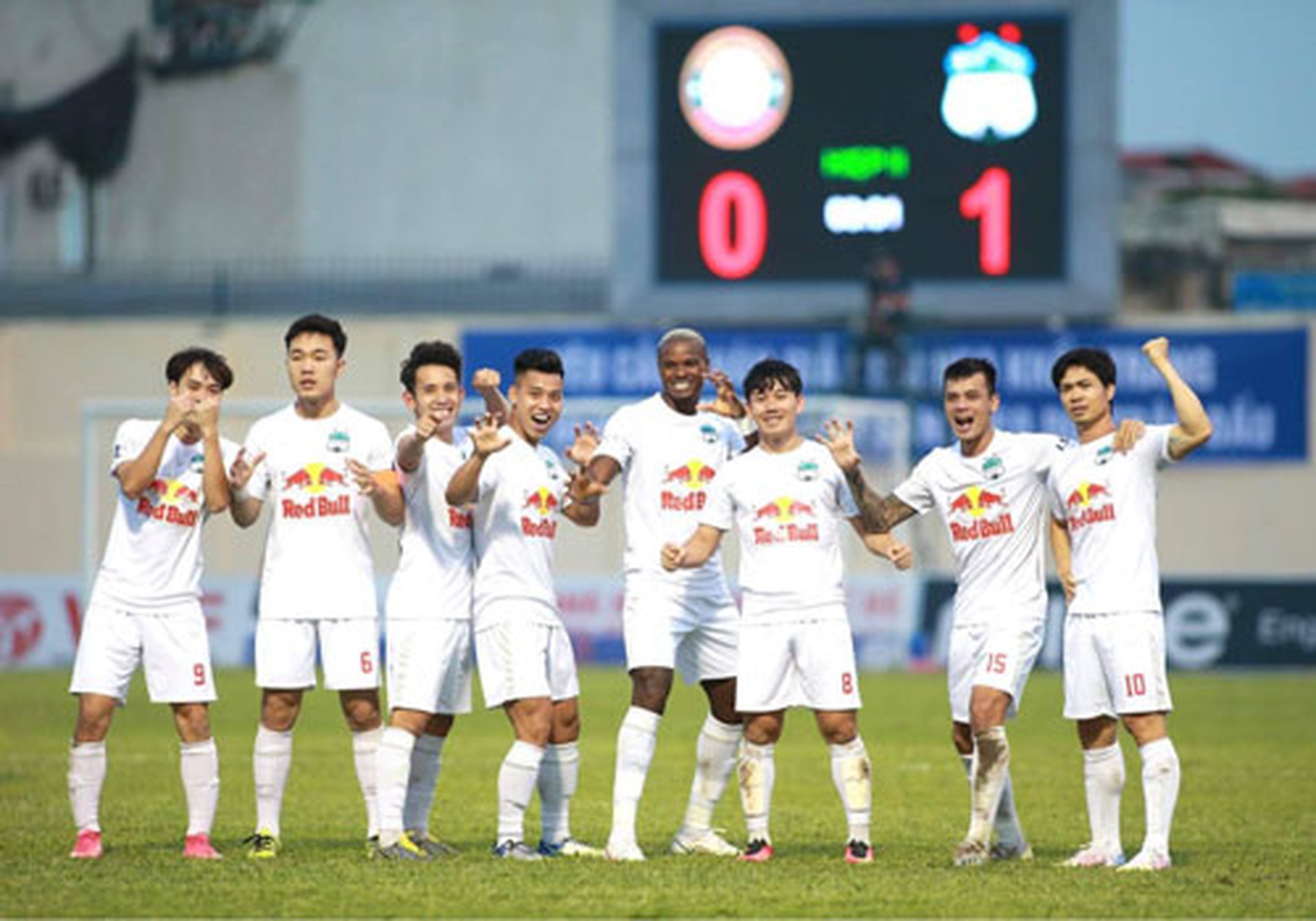 Kế hoạch tổ chức V-League: Ki&ecirc;n nhẫn chờ VFF - Ảnh 1.