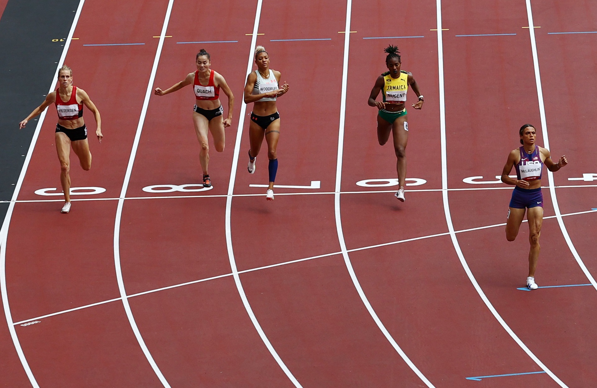 Olympic Tokyo ng&agrave;y 31-7: Qu&aacute;ch Thị Lan gi&agrave;nh v&eacute; dự b&aacute;n kết 400m r&agrave;o nữ - Ảnh 3.