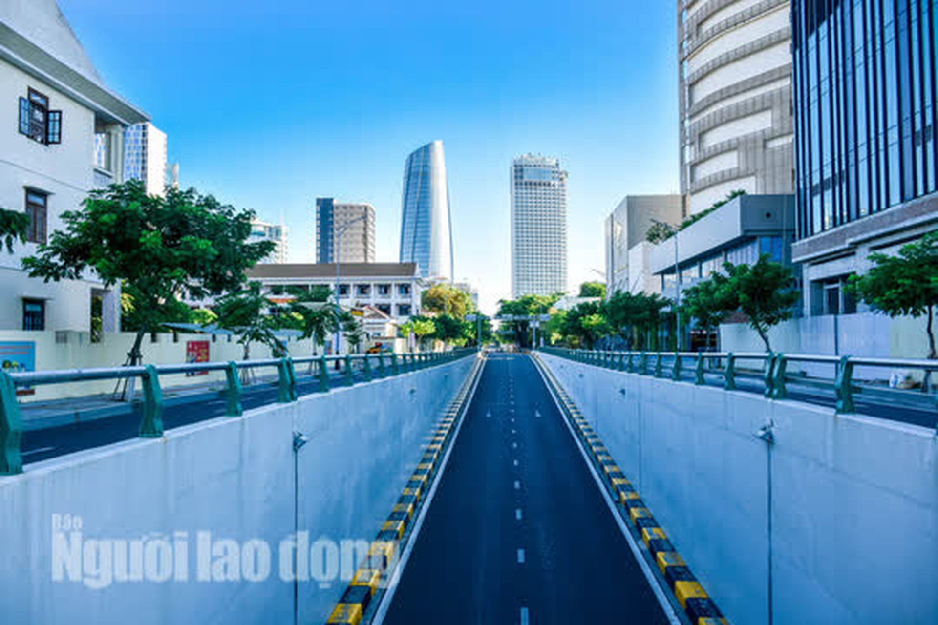 Đ&agrave; Nẵng bắt đầu thực hiện ai ở đ&acirc;u th&igrave; ở đ&oacute;, ra ngo&agrave;i kh&ocirc;ng l&yacute; do sẽ bị xử nghi&ecirc;m - Ảnh 9.