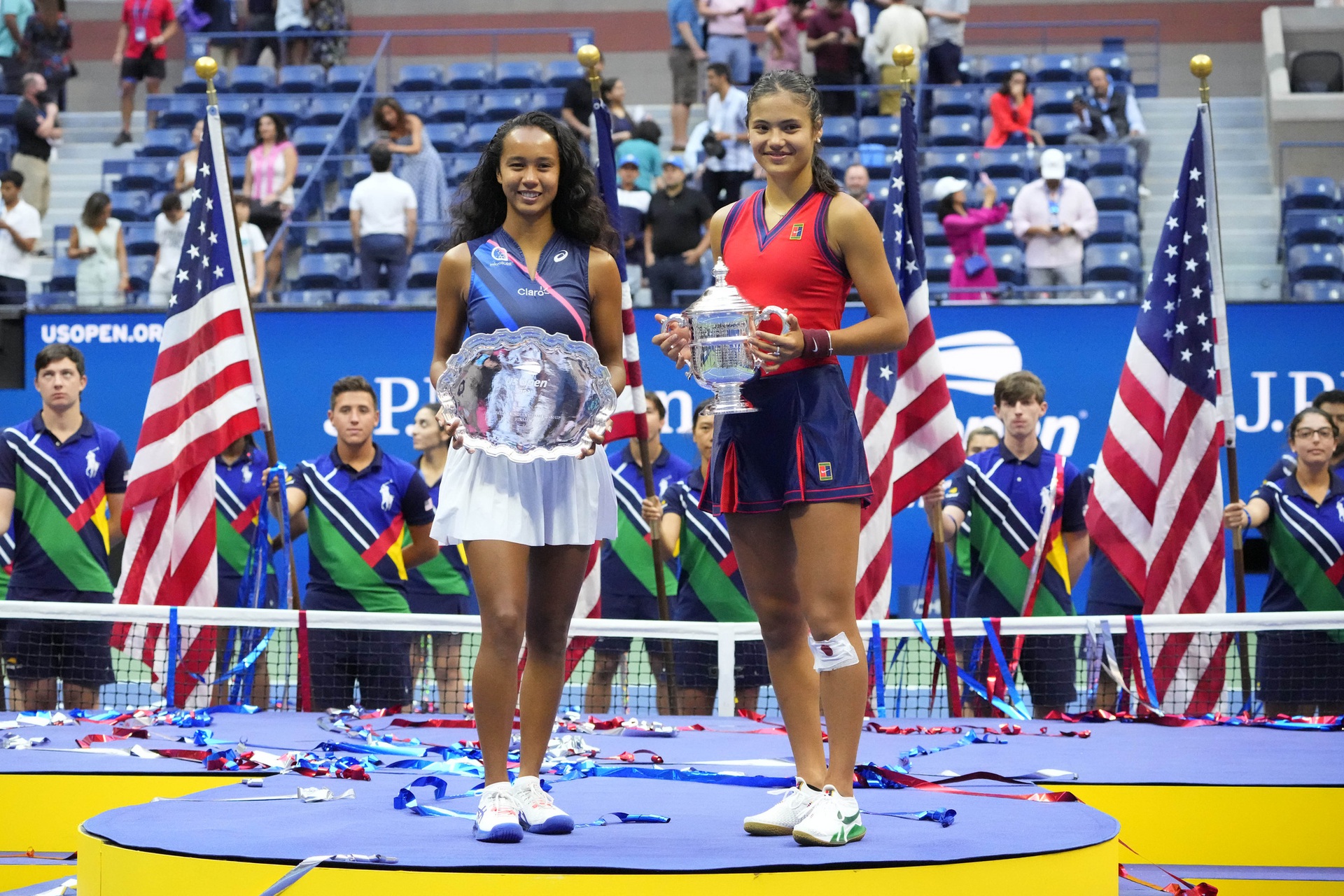 Tay vợt xinh đẹp 18 tuổi tạo kỷ lục hiếm c&oacute; khi đăng quang US Open 2021 - Ảnh 10.