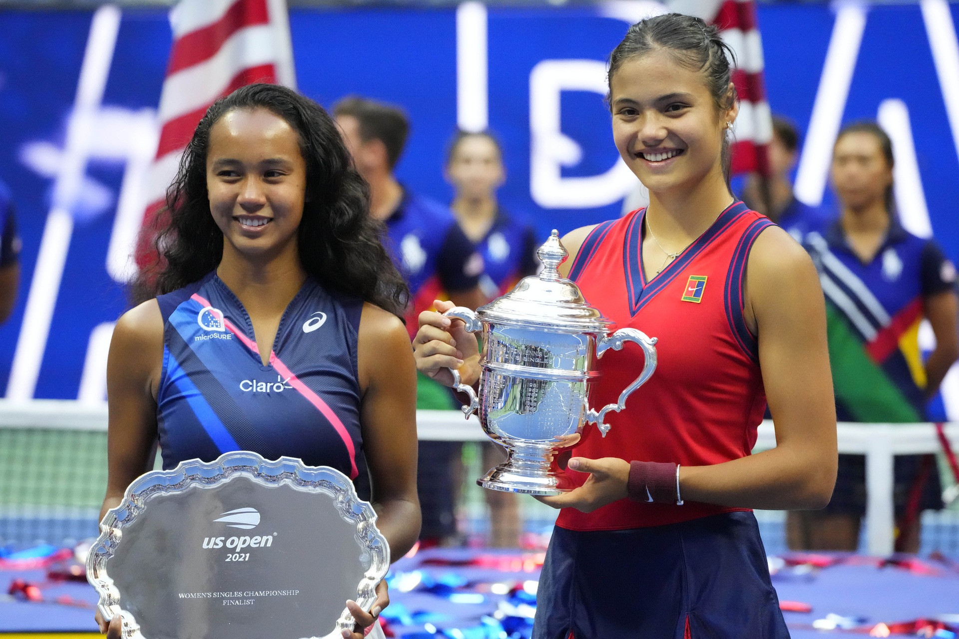 Tay vợt xinh đẹp 18 tuổi tạo kỷ lục hiếm c&oacute; khi đăng quang US Open 2021 - Ảnh 11.