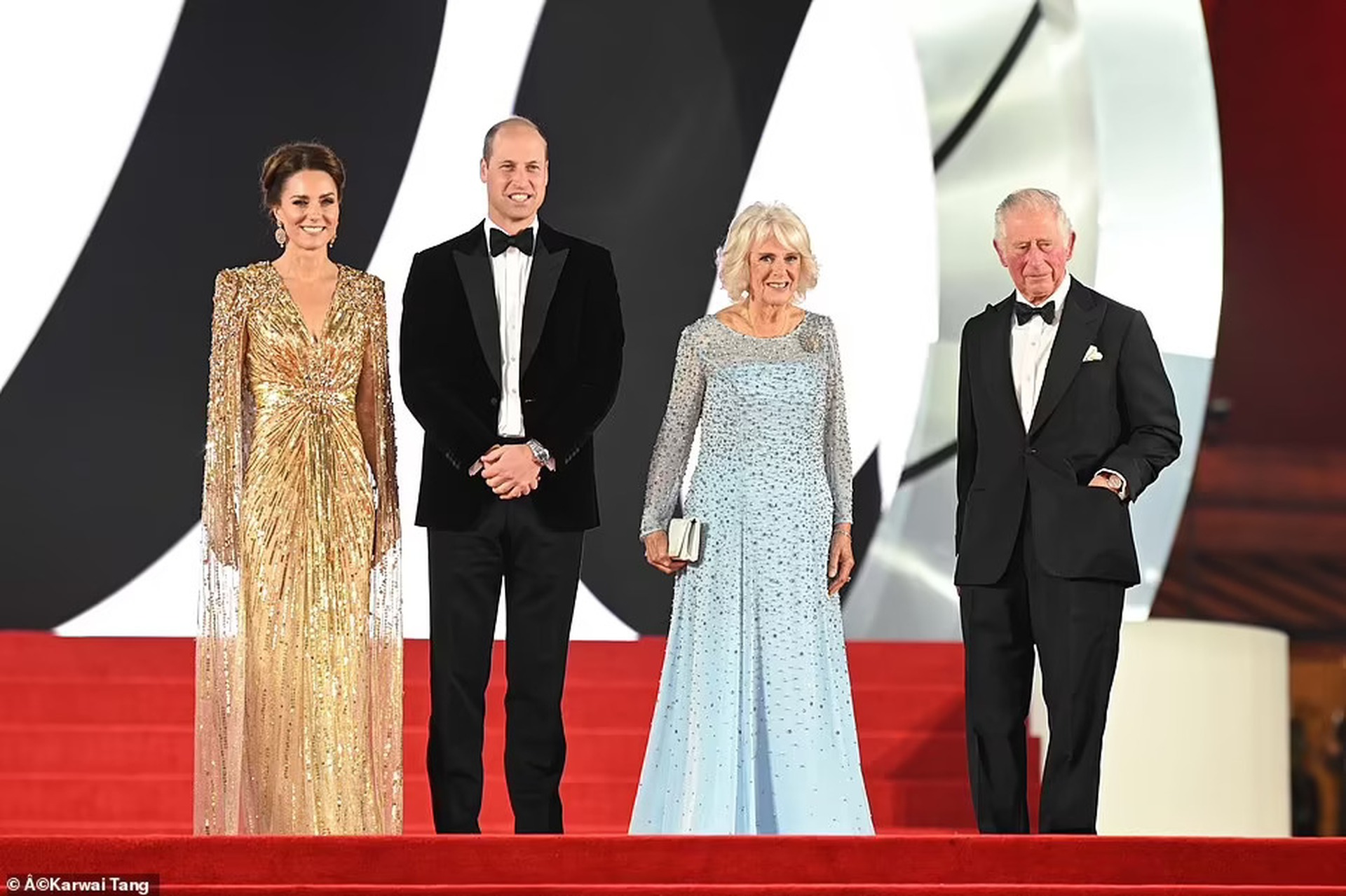 C&ocirc;ng nương Kate Middleton lộng lẫy tr&ecirc;n thảm đỏ - Ảnh 6.