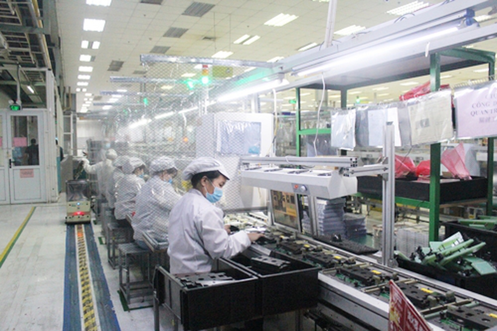 Cuộc bứt ph&aacute; trong thu h&uacute;t vốn FDI năm 2021 của c&aacute;c địa phương - Ảnh 2.