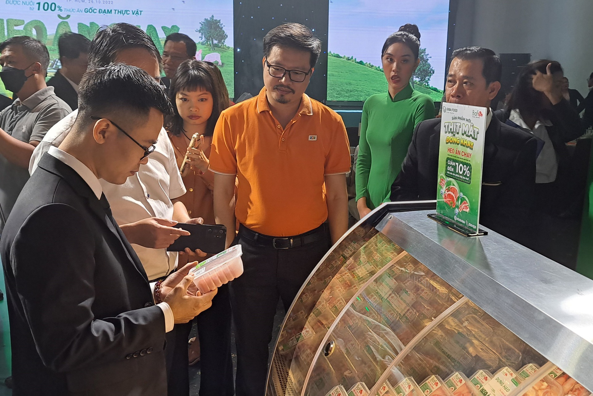 Heo ăn chay BAF Việt Nam bị phạt hơn 800 triệu đồng vì vi phạm Luật Cạnh tranh - Ảnh 2.