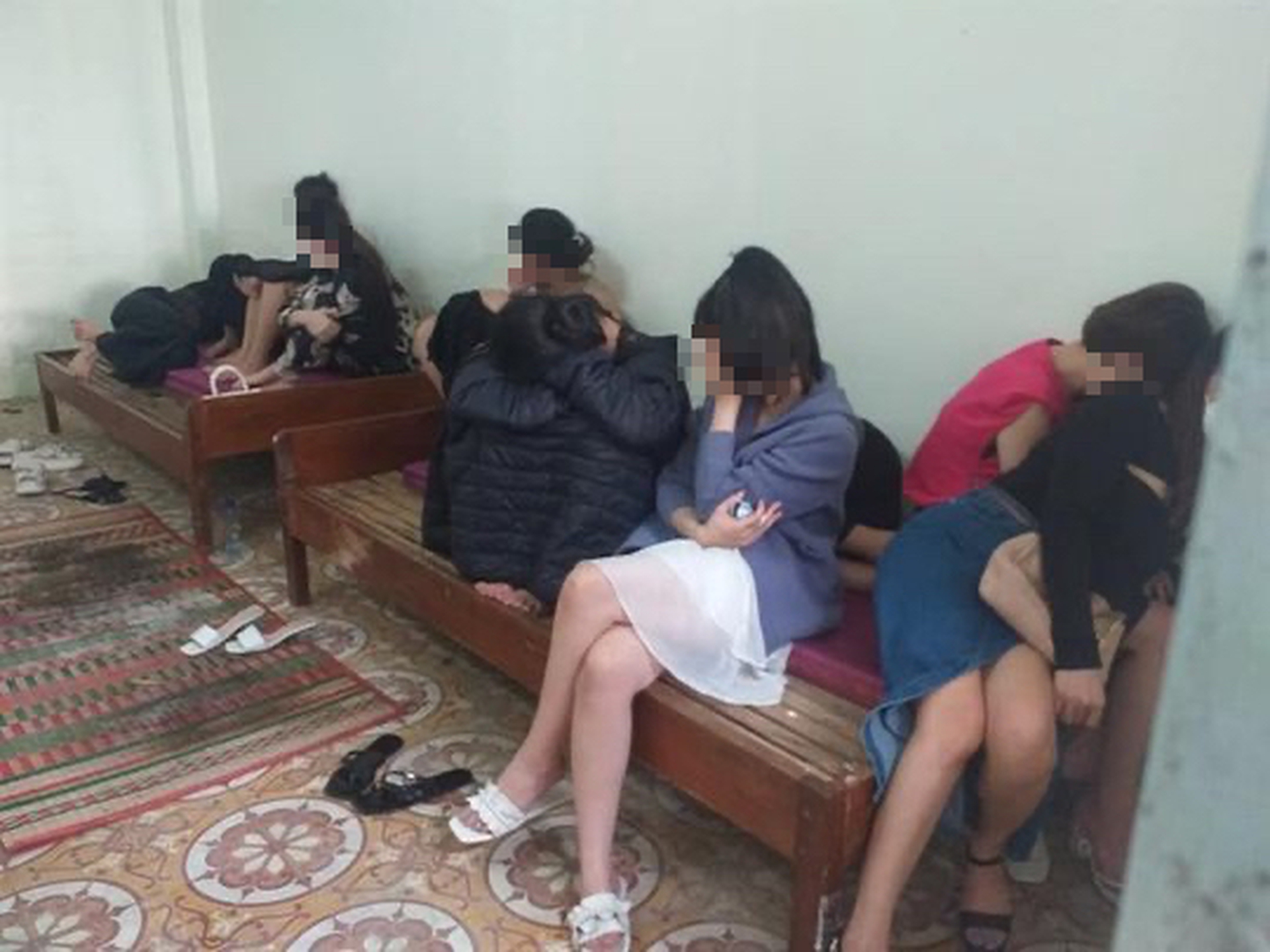 71 người ph&ecirc; pha ma t&uacute;y tại qu&aacute;n karaoke ven biển Đ&agrave; Nẵng - Ảnh 3.