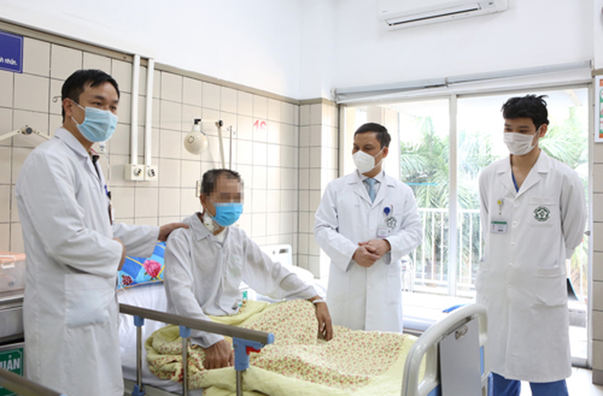 Tạo h&igrave;nh thực quản bằng dạ d&agrave;y cho bệnh nh&acirc;n ung thư - Ảnh 1.