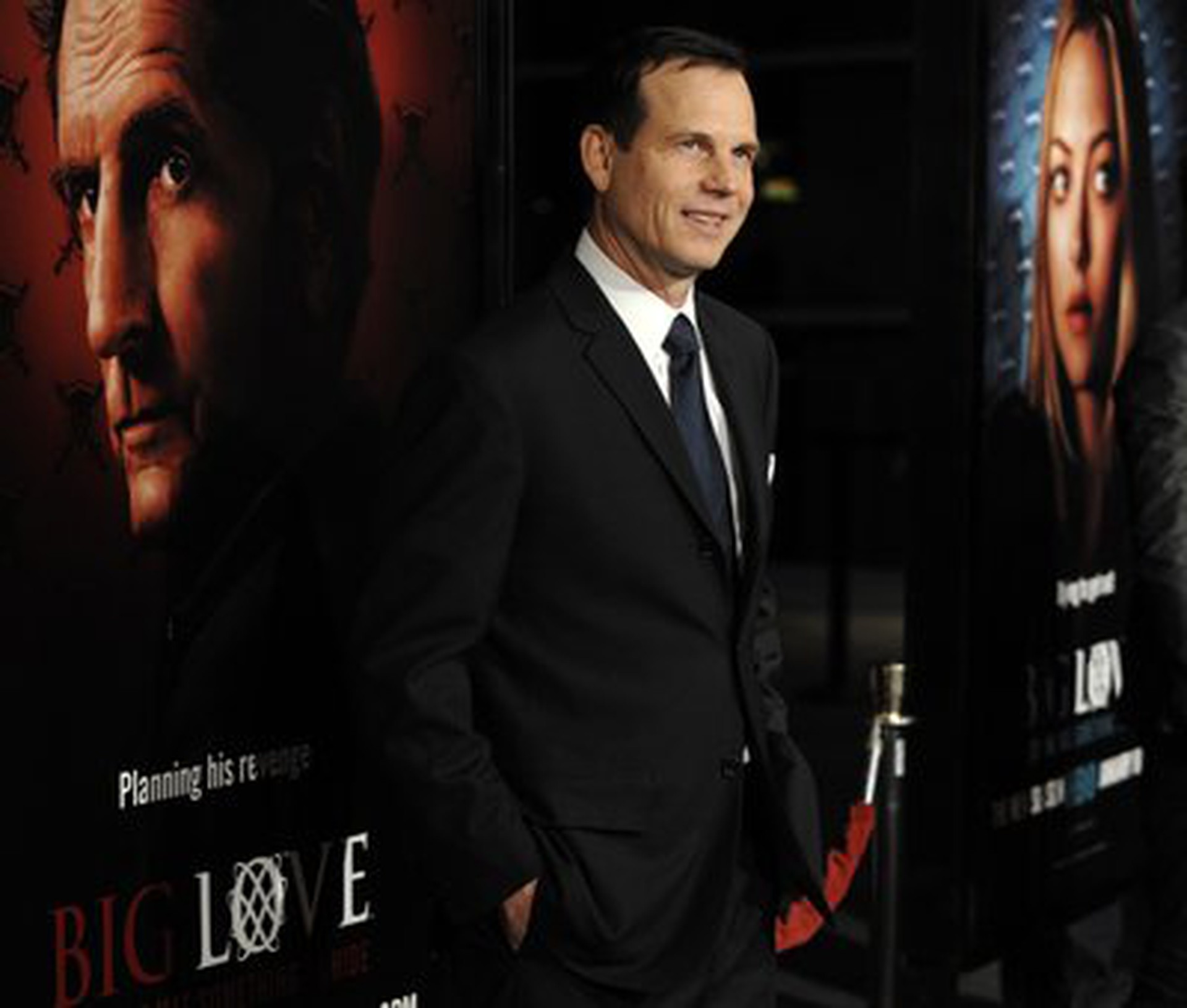 Thỏa thuận bồi thường triệu USD sau c&aacute;i chết của t&agrave;i tử Bill Paxton - Ảnh 2.