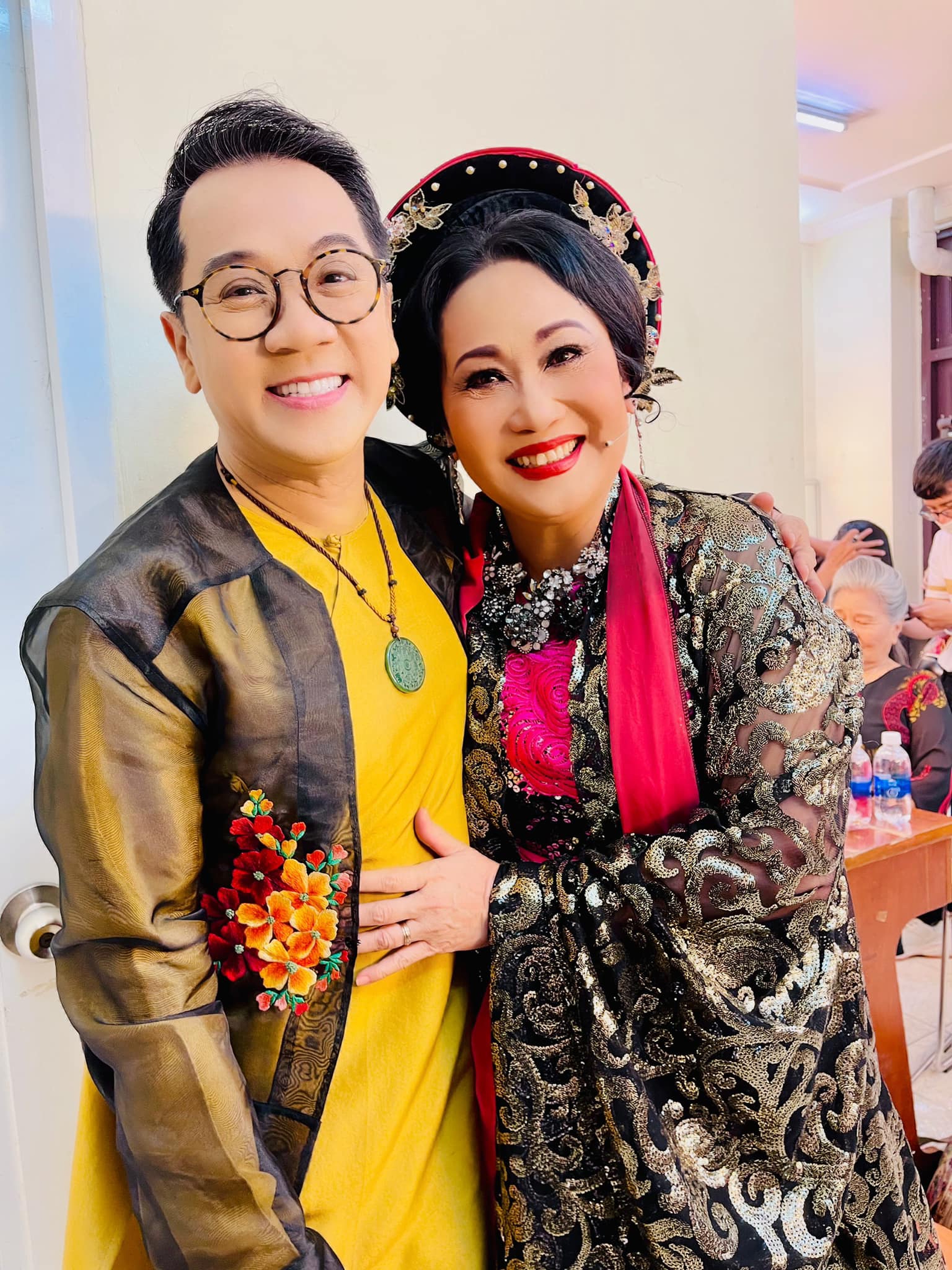 Vũ Linh trở lại s&agrave;n diễn sau lần xuất hiện trong chương tr&igrave;nh Mai V&agrave;ng lần 27 - Ảnh 12.