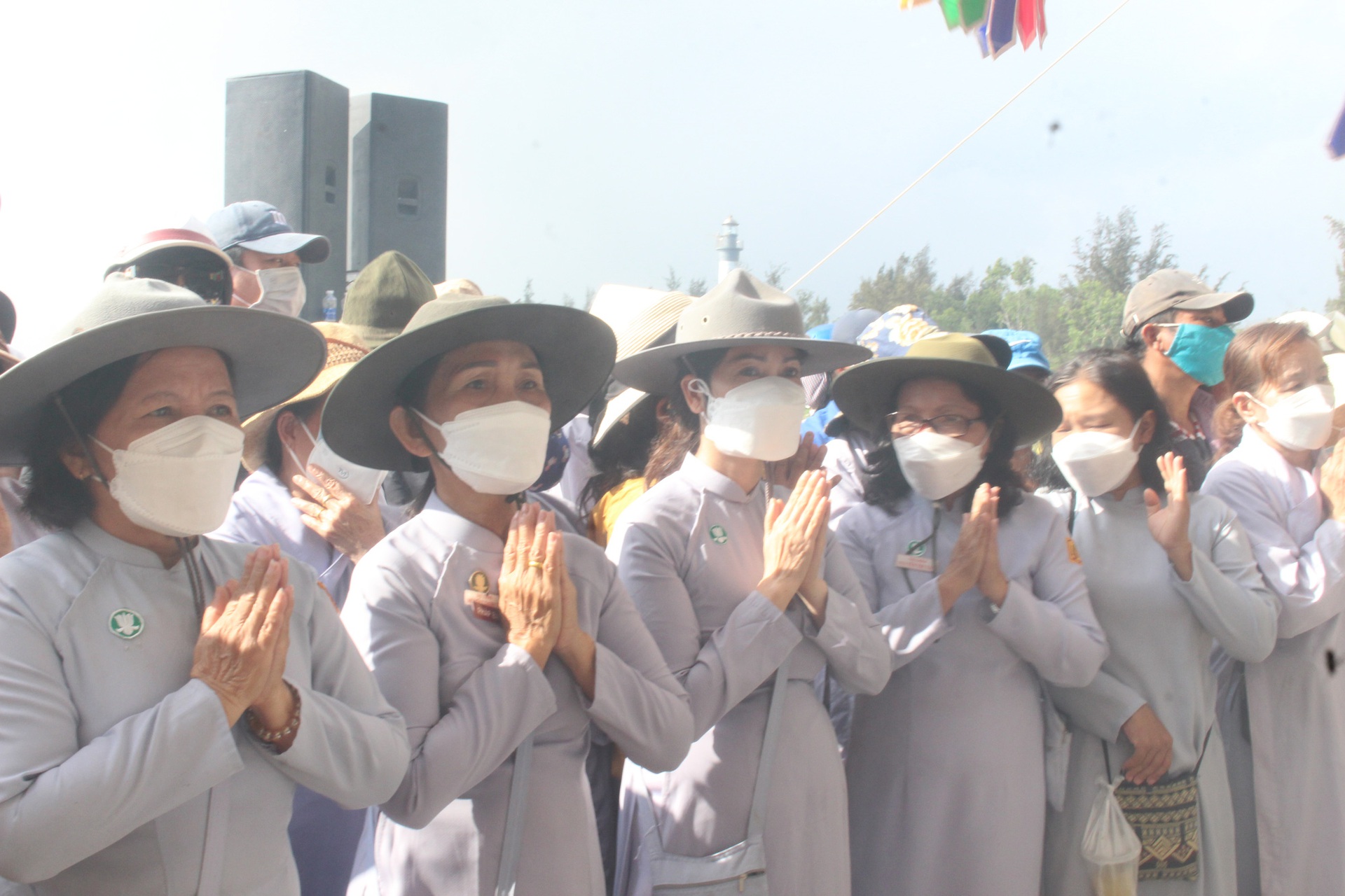 Vụ ch&igrave;m can&ocirc; 17 người chết ở Cửa Đại: Y&ecirc;u cầu thuyền trưởng kh&ocirc;ng đi khỏi nơi cư tr&uacute; - Ảnh 10.