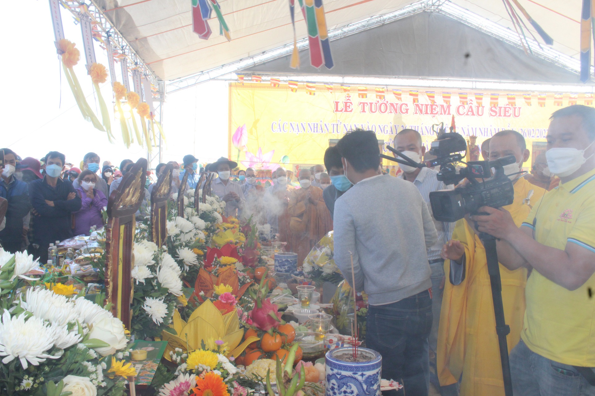 Vụ ch&igrave;m can&ocirc; 17 người chết ở Cửa Đại: Y&ecirc;u cầu thuyền trưởng kh&ocirc;ng đi khỏi nơi cư tr&uacute; - Ảnh 5.