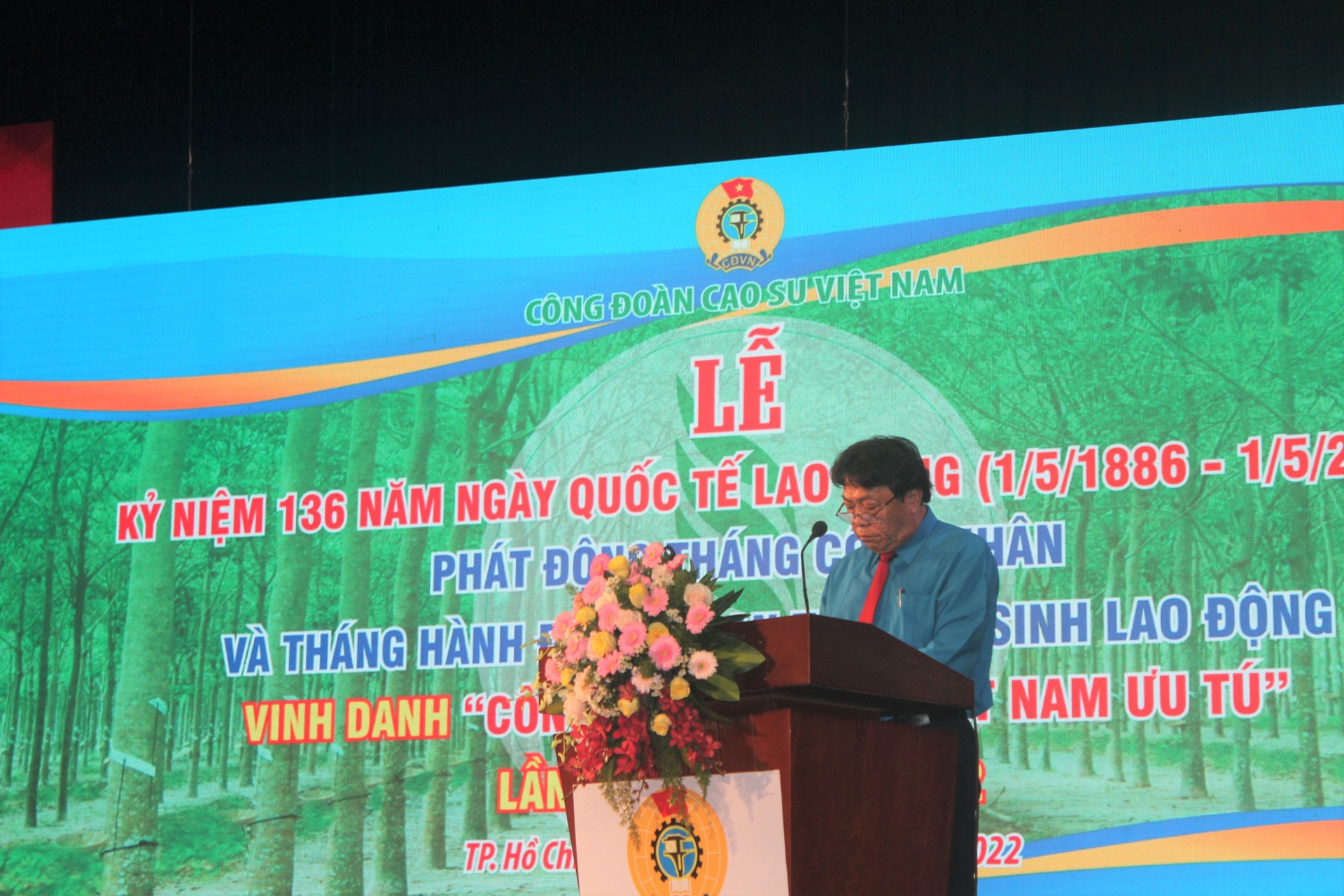 Th&aacute;ng c&ocirc;ng nh&acirc;n ng&agrave;nh cao su Việt Nam thiết thực, &yacute; nghĩa - Ảnh 1.