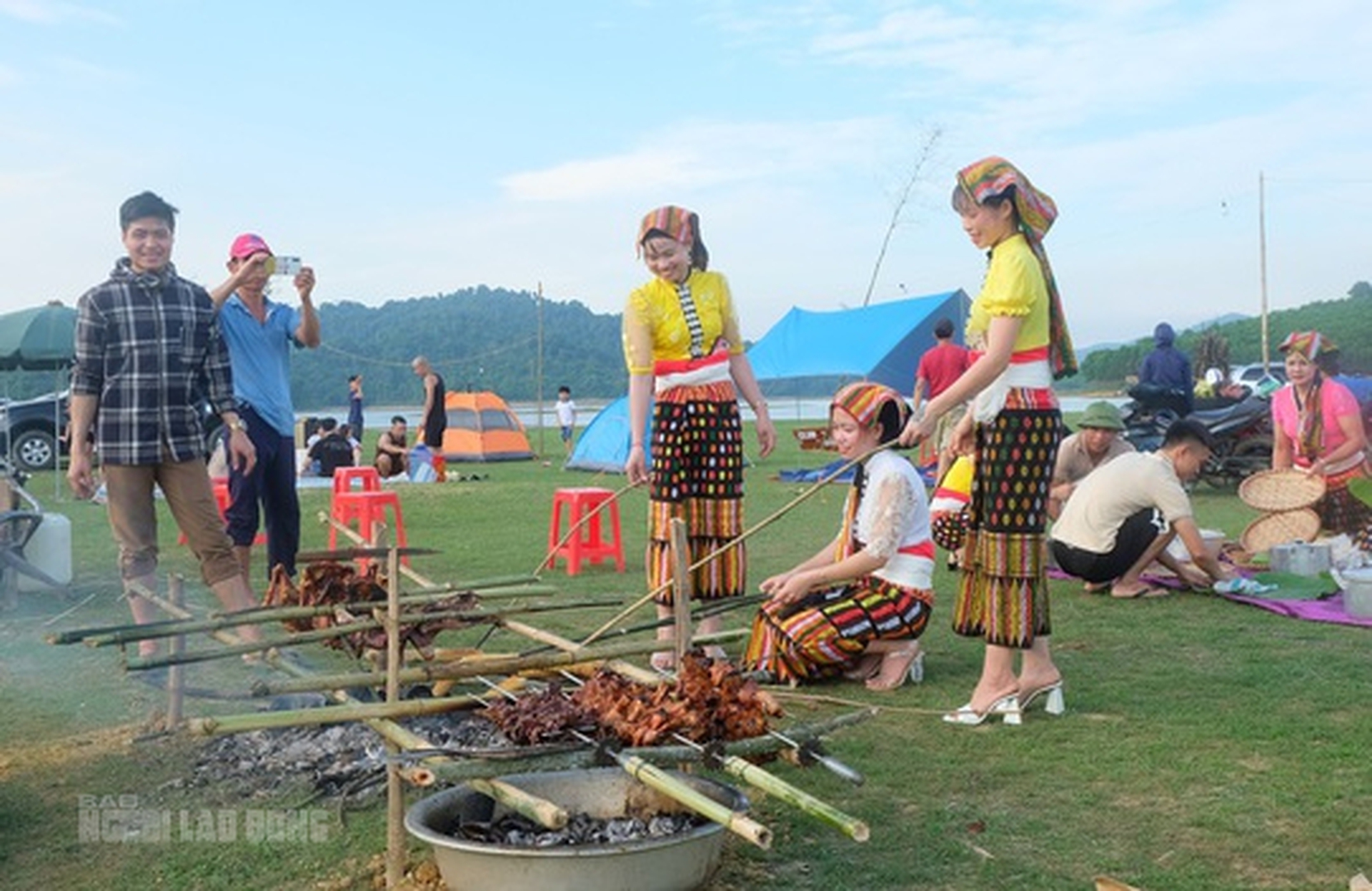 Du lịch trải nghiệm h&uacute;t kh&aacute;ch dịp nghỉ lễ 30-4, 1-5 - Ảnh 13.