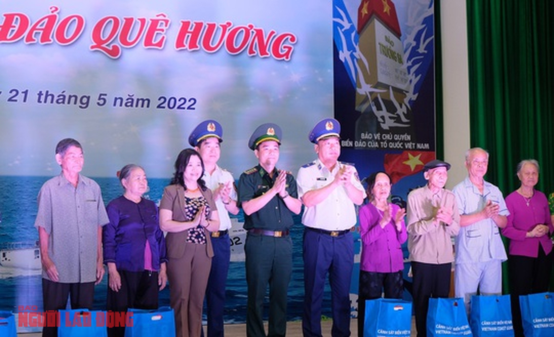 Ươm mầm Em y&ecirc;u biển đảo qu&ecirc; hương tr&ecirc;n đất cố đ&ocirc; - Ảnh 12.