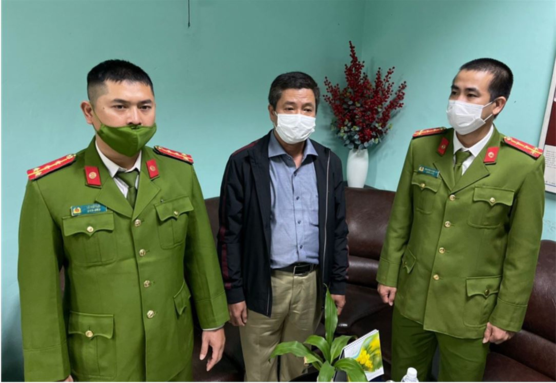 [eMagazine] To&agrave;n cảnh vụ n&acirc;ng gi&aacute; kit x&eacute;t nghiệm C&ocirc;ng ty Việt &Aacute; - Ảnh 5.