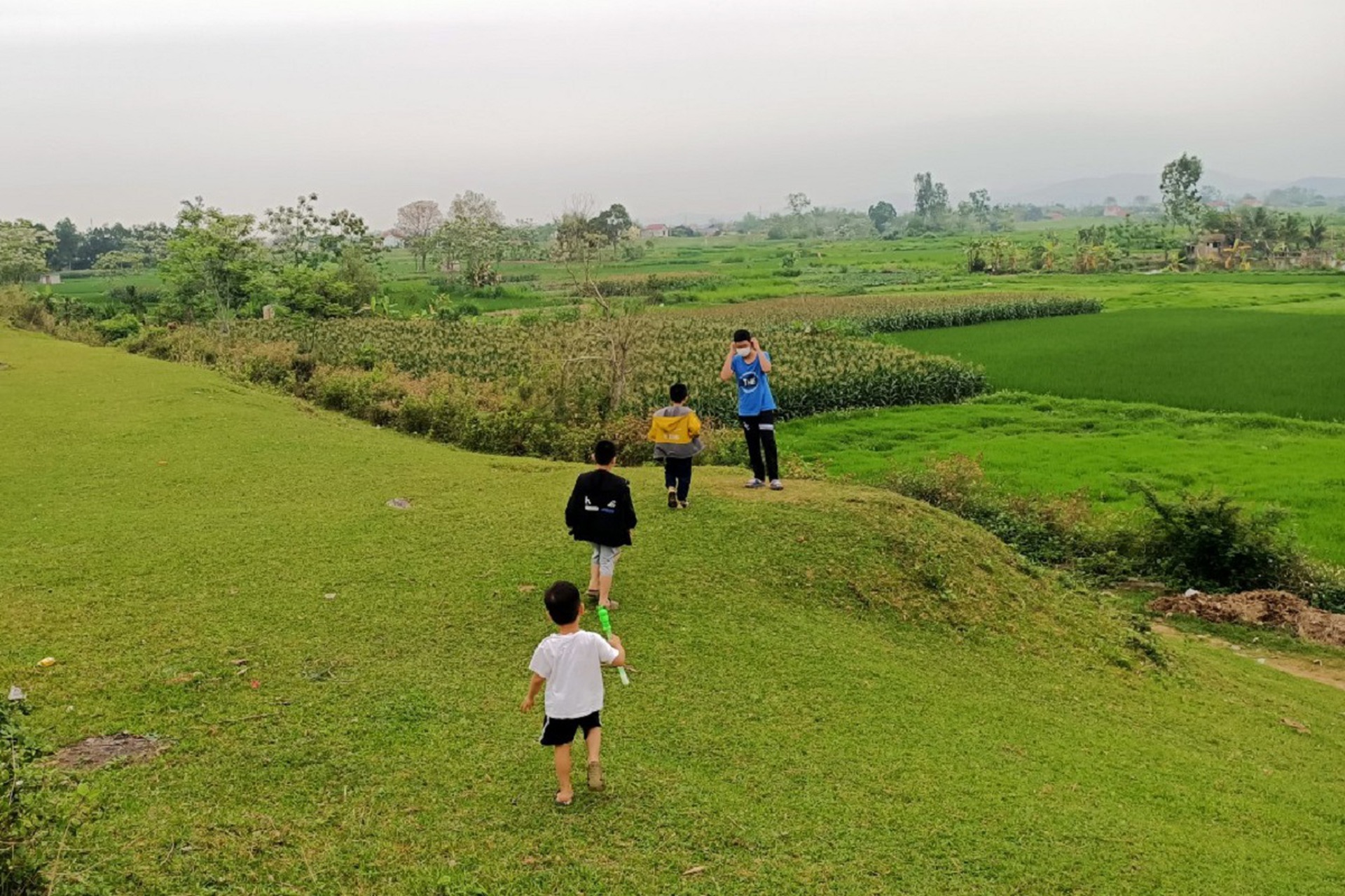Ngỡ ng&agrave;ng trước cảnh thanh b&igrave;nh ở di sản Th&agrave;nh nh&agrave; Hồ - Ảnh 16.