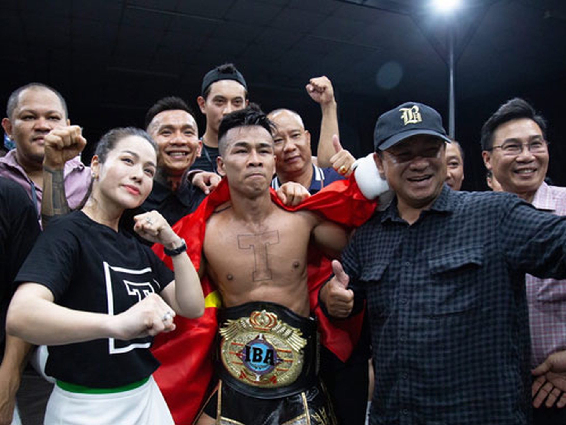 Tự h&agrave;o boxing Việt Nam năm 2022 - Ảnh 1.
