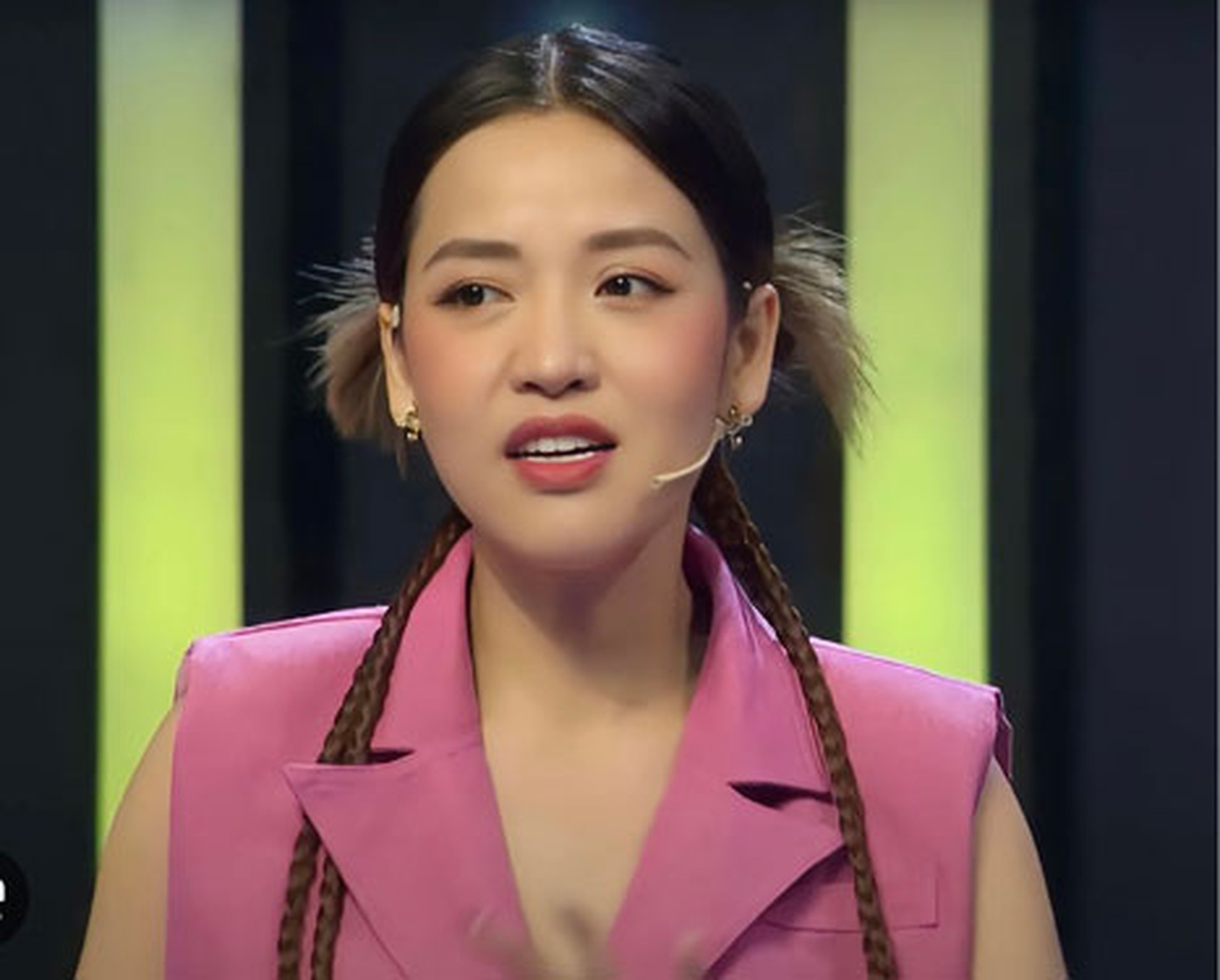 Đề cử giải Mai V&agrave;ng lần thứ 29, hạng mục diễn vi&ecirc;n h&agrave;i: Tiếng cười mang số phận nh&acirc;n vật - Ảnh 5.