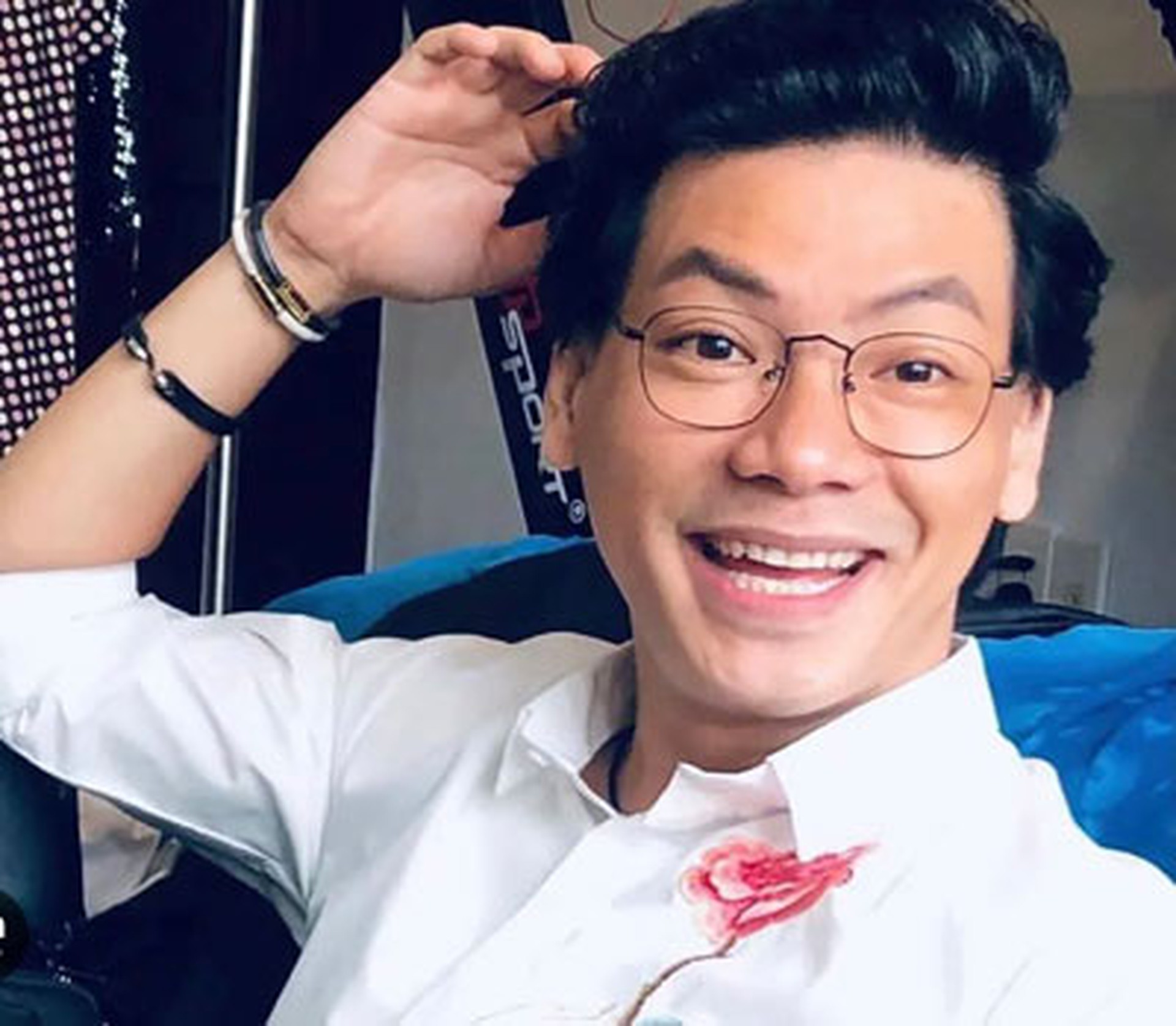 Đề cử giải Mai V&agrave;ng lần thứ 29, hạng mục diễn vi&ecirc;n h&agrave;i: Tiếng cười mang số phận nh&acirc;n vật - Ảnh 3.