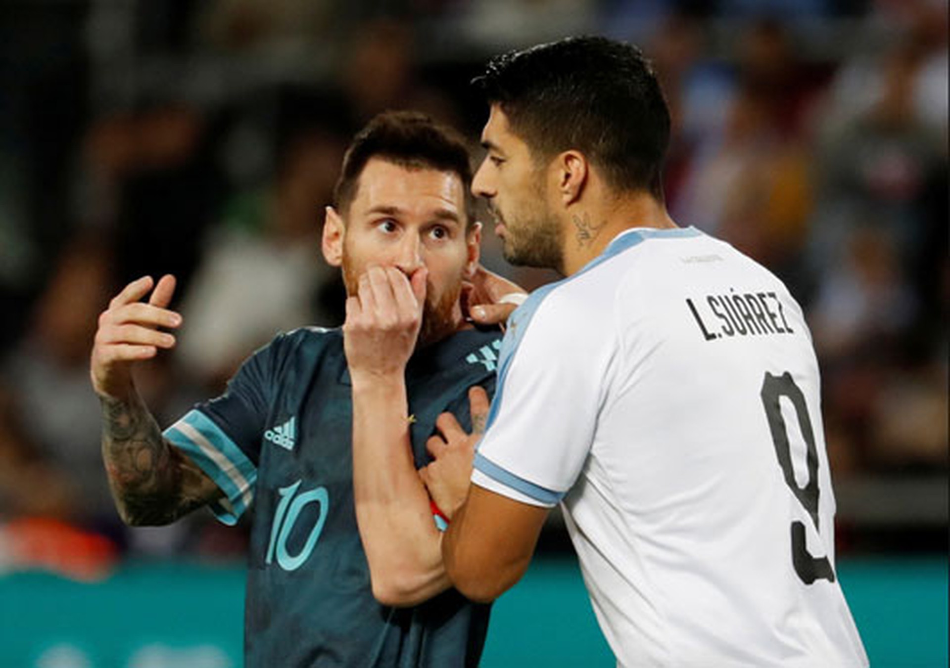 Suarez đối đầu Messi ở Nam Mỹ - Ảnh 2.