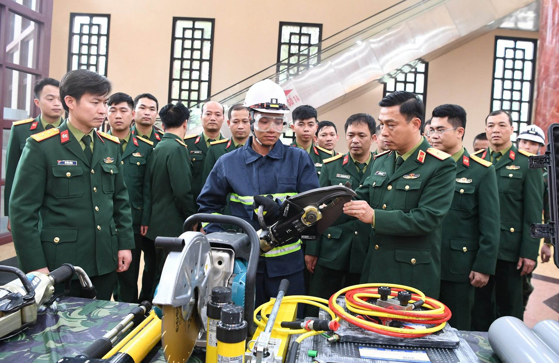 76 qu&acirc;n nh&acirc;n l&ecirc;n đường hỗ trợ, cứu trợ tại Thổ Nhĩ Kỳ - Ảnh 2.