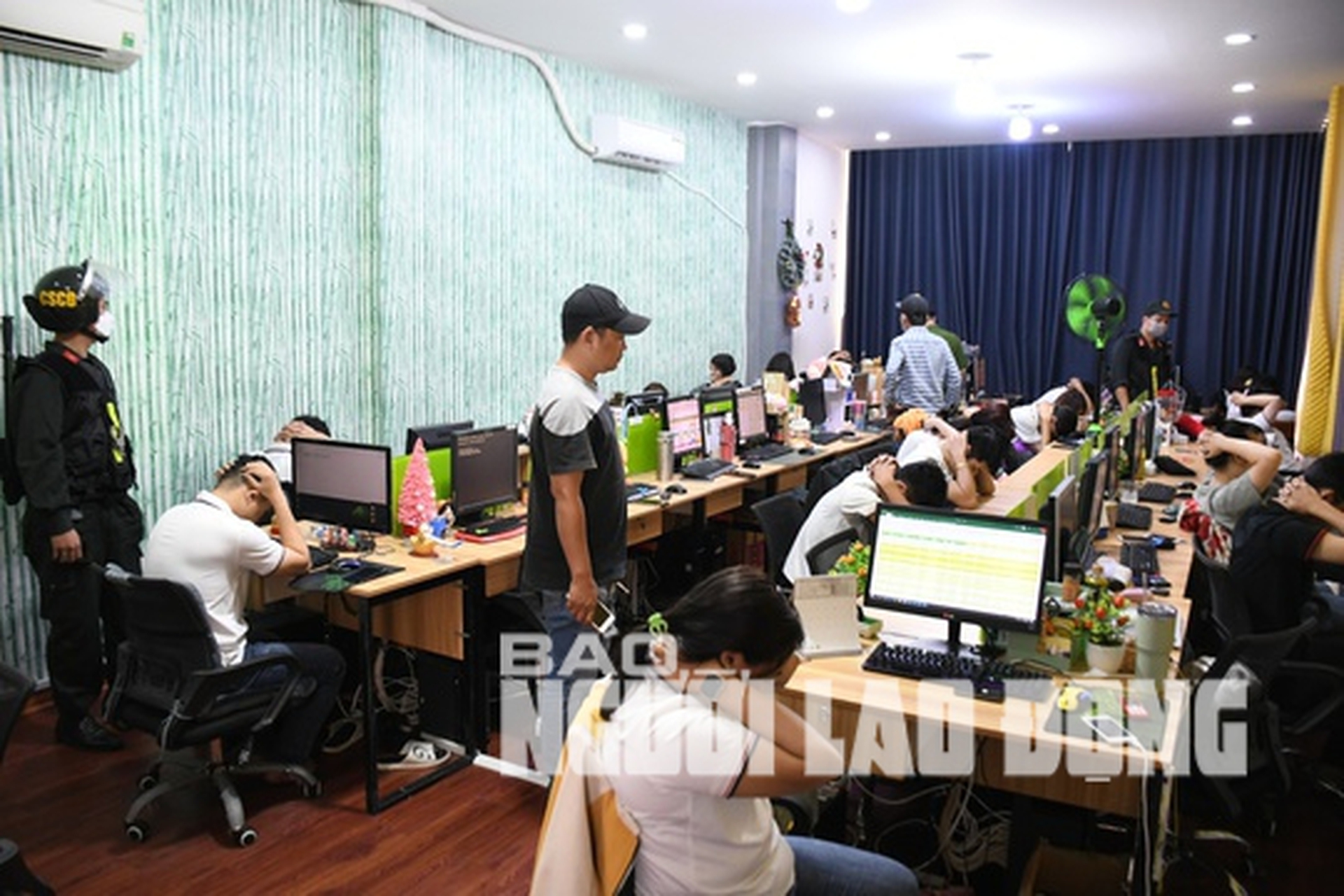 Su&yacute;t tự tử v&igrave; từng bị khủng bố, dọa giết sau khi vay qua app - Ảnh 1.
