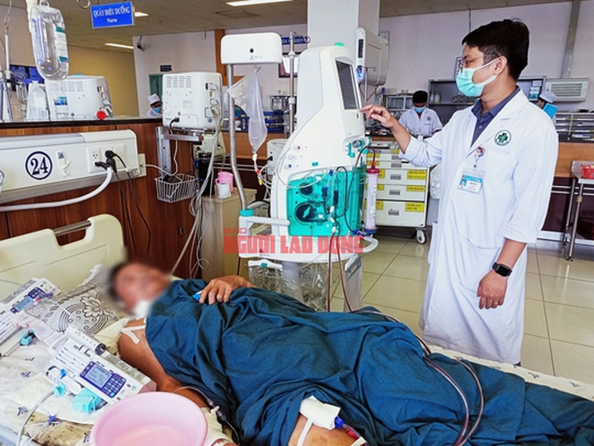 Vụ 88 người ăn ch&egrave; bị ngộ độc: 1 người đ&atilde; tử vong, 3 người đang điều trị - Ảnh 1.