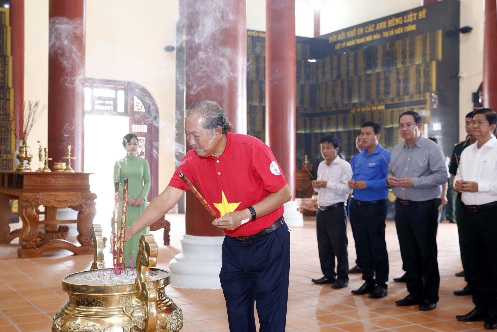 Đường cờ Tổ quốc đến với khu di t&iacute;ch lịch sử quốc gia Đồn Long Khốt - Ảnh 1.