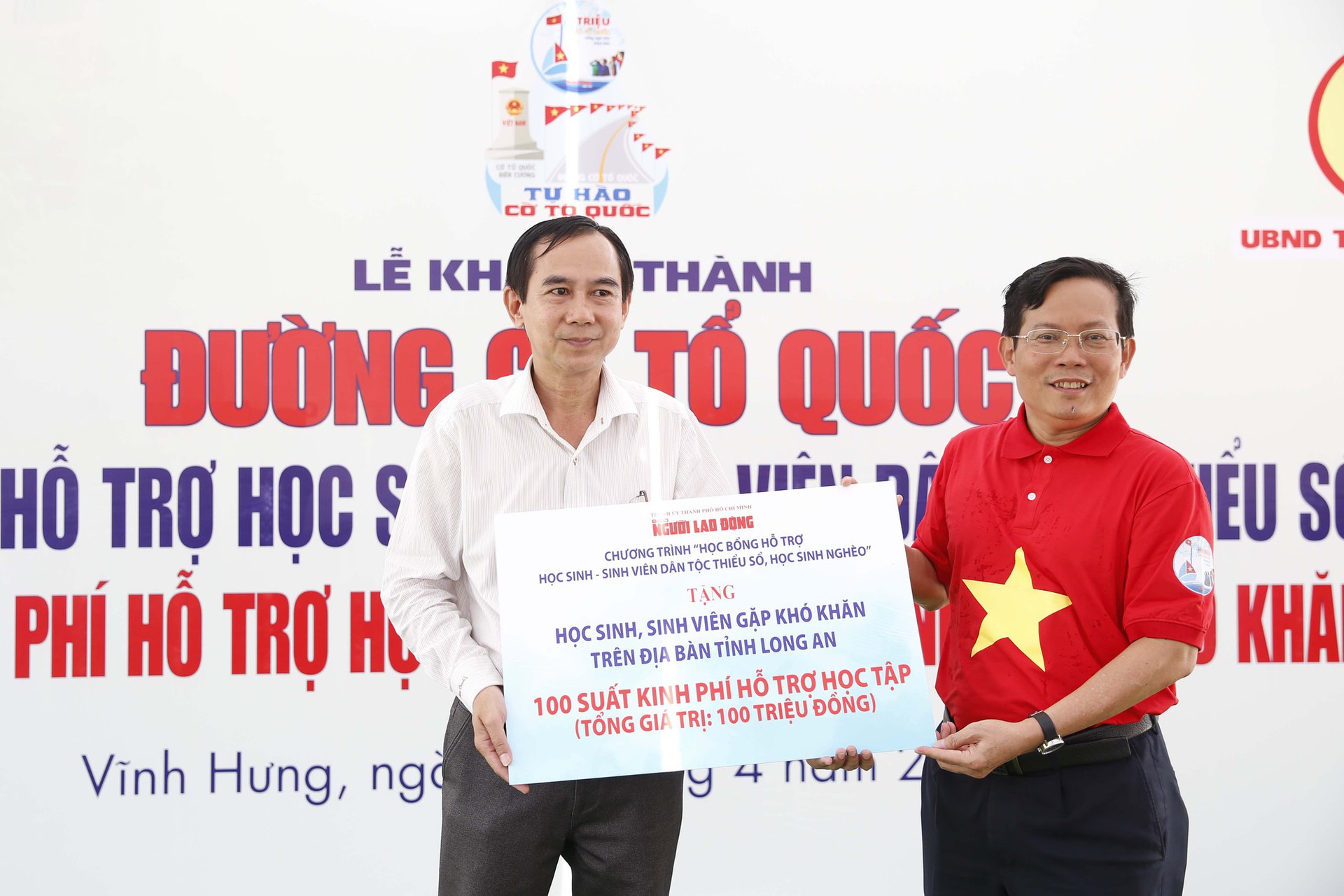 Đường cờ Tổ quốc đến với khu di t&iacute;ch lịch sử quốc gia Đồn Long Khốt - Ảnh 8.
