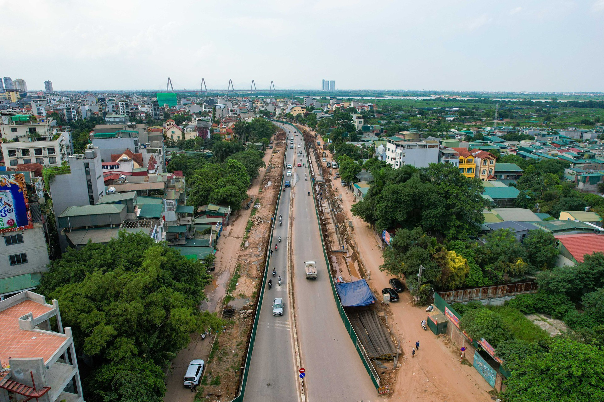 Mặt đường &Acirc;u Cơ nứt to&aacute;c khi thi c&ocirc;ng dự &aacute;n mở rộng đ&ecirc; - Ảnh 4.