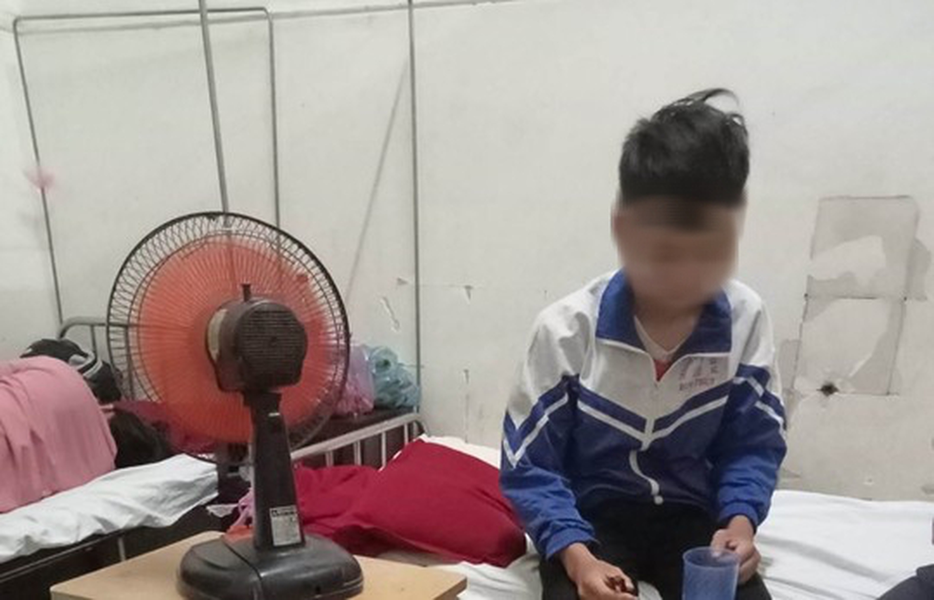 Thực hư 1 nam sinh bị đ&aacute;nh hội đồng, kh&ocirc;ng thể tham gia thi v&agrave;o lớp 10 - Ảnh 1.