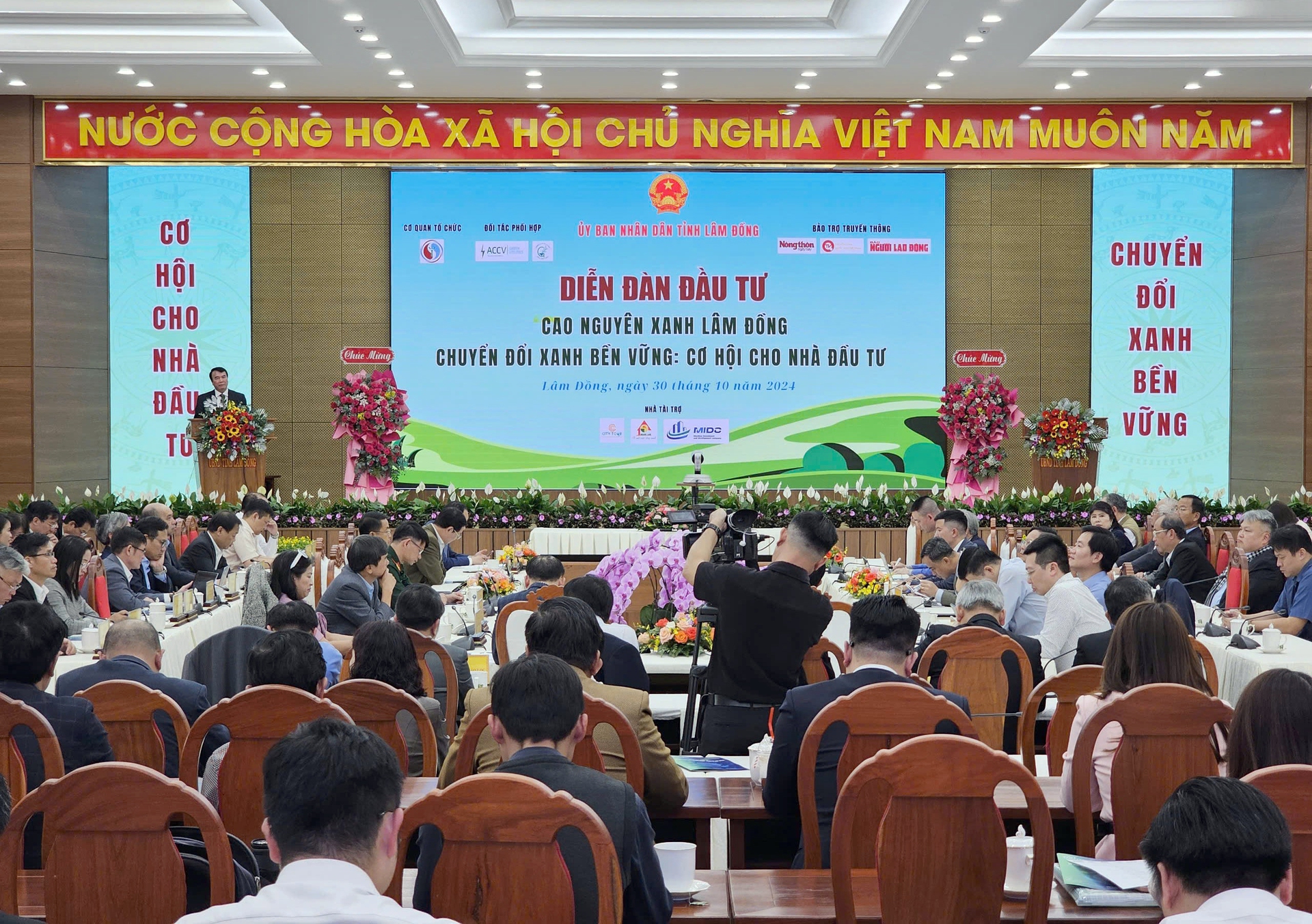 L&acirc;m Đồng: Ph&aacute;t triển xanh bền vững l&agrave; y&ecirc;u cầu tất yếu- Ảnh 1.