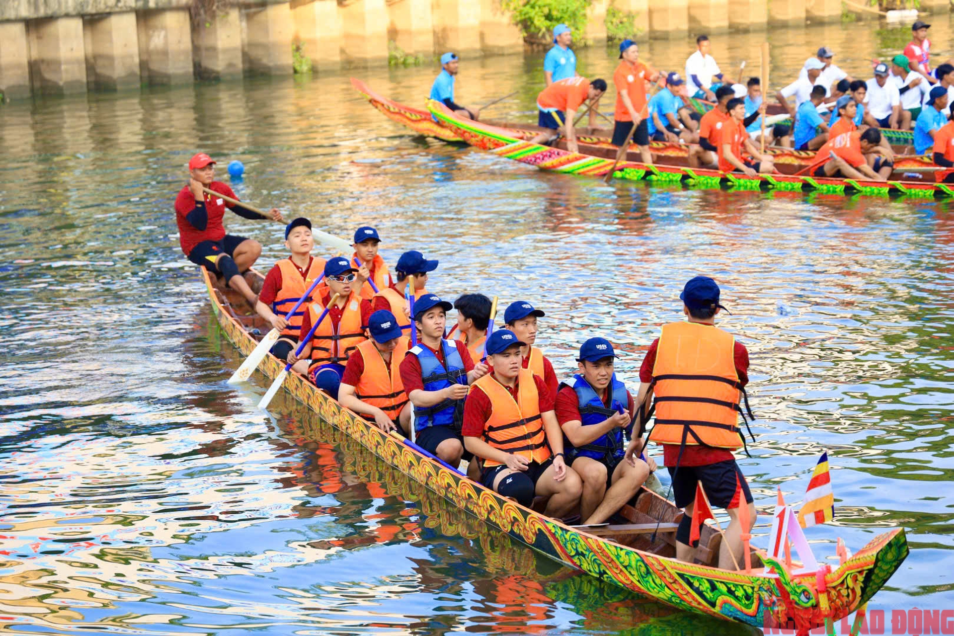 Cuối tuần 12 đội ghe ngo tranh t&agrave;i nảy lửa tr&ecirc;n k&ecirc;nh Nhi&ecirc;u Lộc - Thị Ngh&egrave;- Ảnh 3.