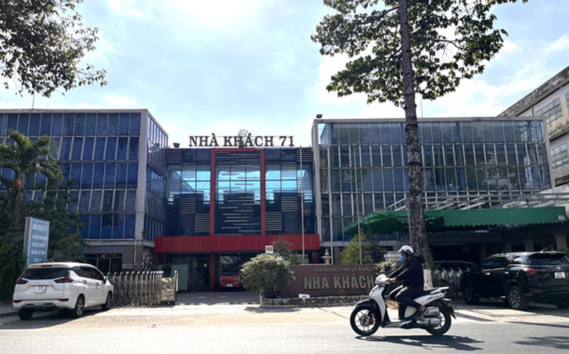 Khu đất v&agrave;ng Nh&agrave; kh&aacute;ch 71 nằm tr&ecirc;n đường H&agrave; Huy Gi&aacute;p, TP Bi&ecirc;n H&ograve;a, tỉnh Đồng Nai dự kiến sẽ đấu gi&aacute; v&agrave;o th&aacute;ng 9-2024  Ảnh: NGUYỄN TUẤN