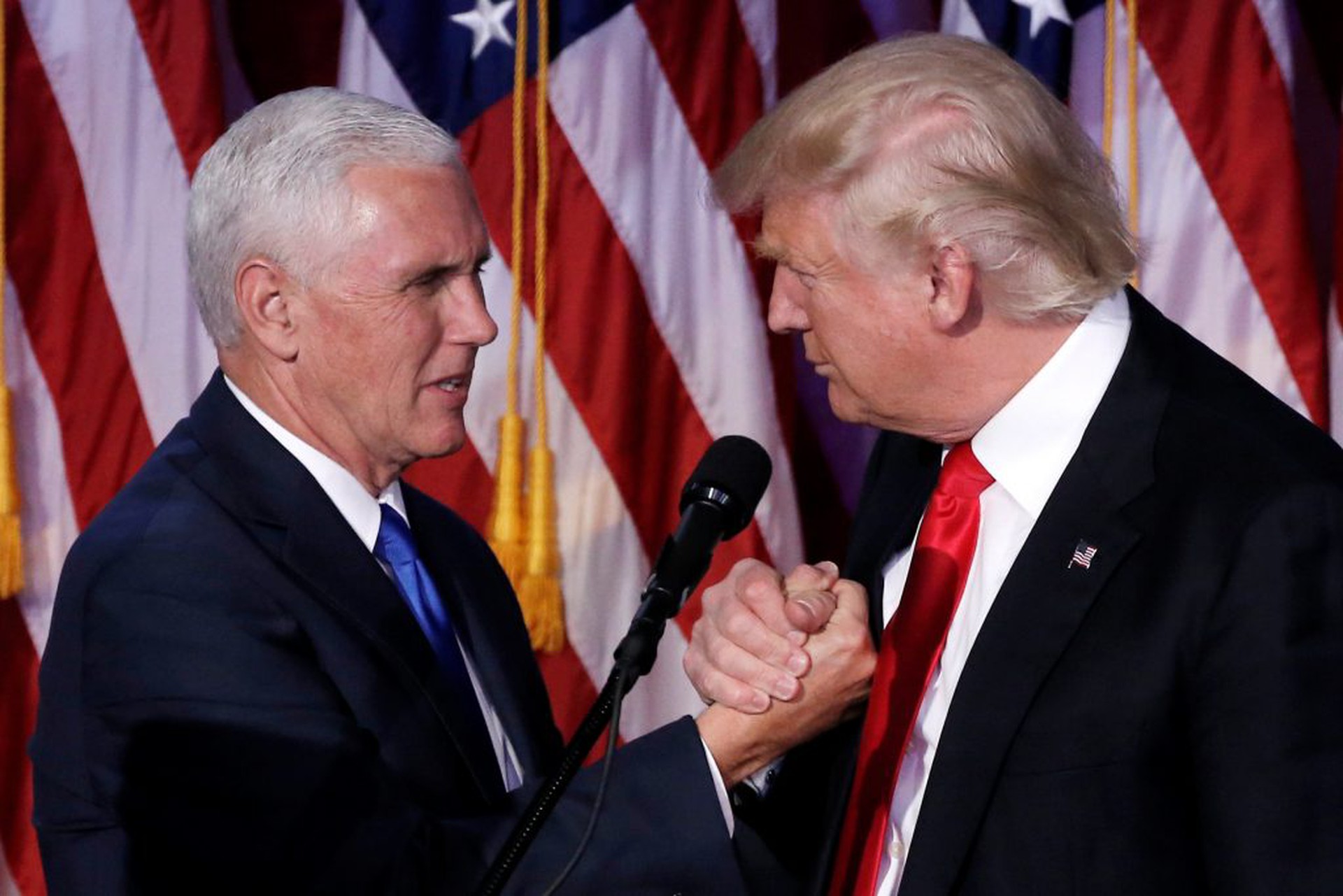 &Ocirc;ng Donald Trump nhận tuy&ecirc;n bố phũ ph&agrave;ng từ cựu ph&oacute; tướng- Ảnh 1.