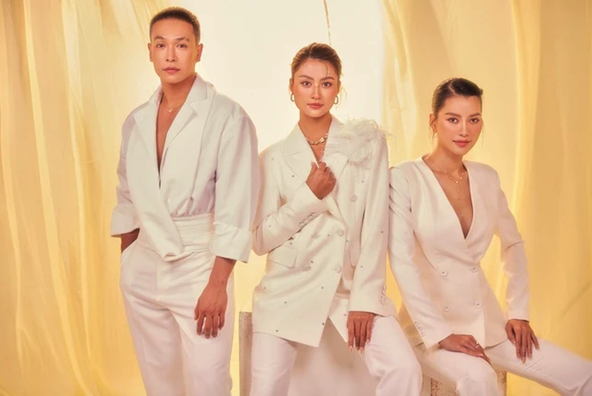 Hoa hậu Xu&acirc;n Hạnh - &Aacute; hậu Ho&agrave;ng Thị Nhung đọ vẻ gợi cảm- Ảnh 7.