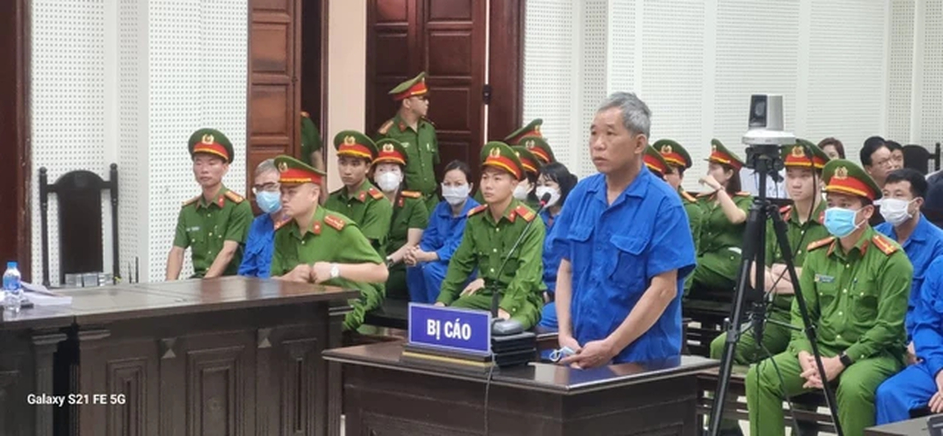 Cựu gi&aacute;m đốc C&ocirc;ng an Hải Ph&ograve;ng Đỗ Hữu Ca kh&aacute;ng c&aacute;o- Ảnh 2.