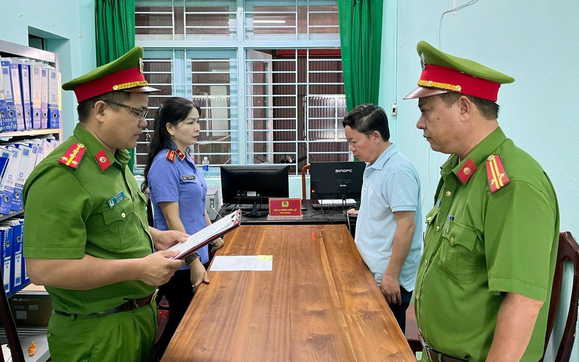 Chủ dự &aacute;n thủy điện c&ocirc;ng khai ph&aacute; rừng: Bắt nguy&ecirc;n tổng gi&aacute;m đốc c&ocirc;ng ty