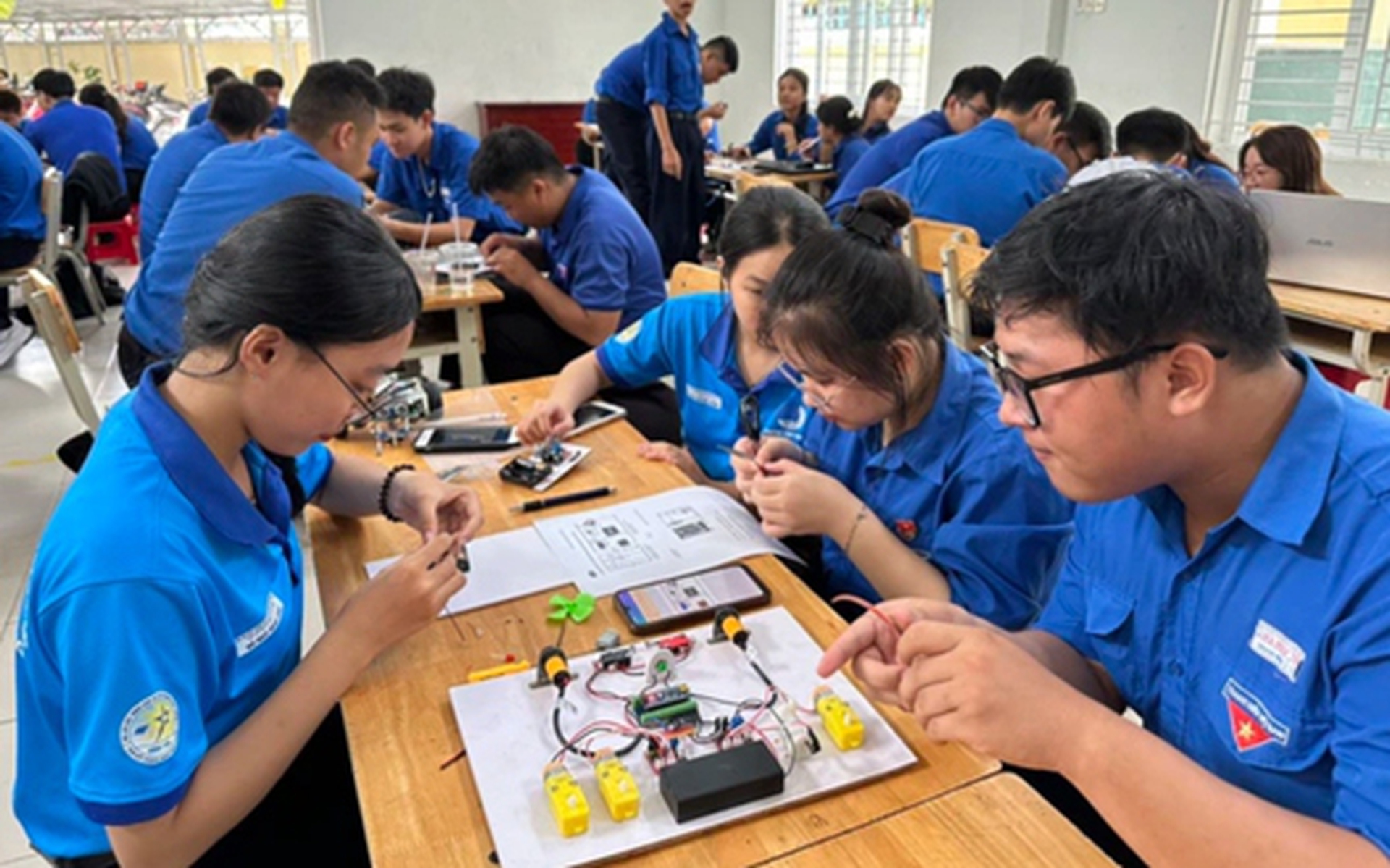 Nữ sinh vi&ecirc;n theo ng&agrave;nh kỹ thuật được giảm học ph&iacute; đ&aacute;ng kể