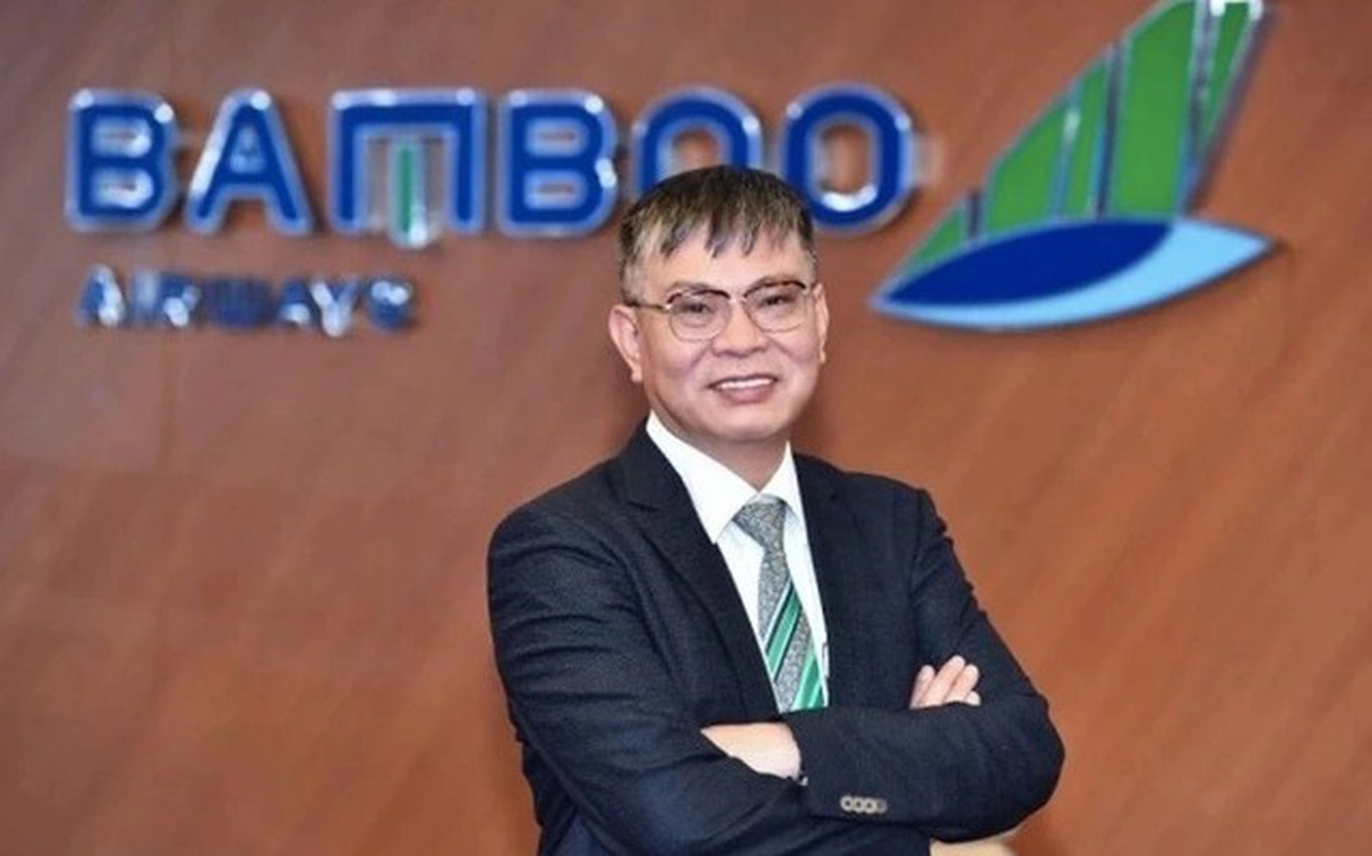 Tổng gi&aacute;m đốc Bamboo Airways bị tạm ho&atilde;n xuất cảnh, Tổng cục Thuế n&oacute;i g&igrave;?