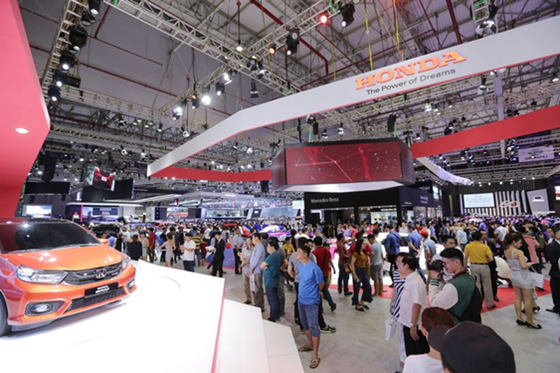 Vietnam Motor Show 2022 l&agrave; triển l&atilde;m gần đ&acirc;y nhất được tổ chức