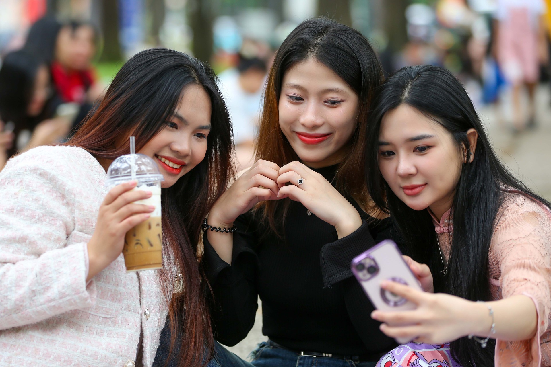 TP HCM rộn r&agrave;ng ng&agrave;y đầu năm mới 2025- Ảnh 6.