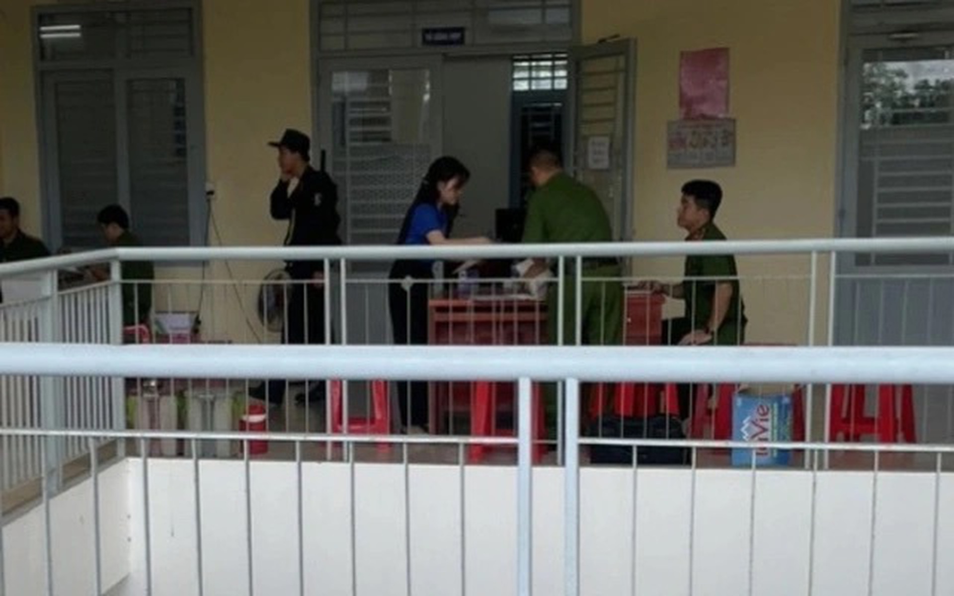 Vụ bắt tạm giam Chủ tịch huyện Long Th&agrave;nh: C&ocirc;ng an k&ecirc;u gọi c&aacute;c c&aacute; nh&acirc;n sai phạm tự gi&aacute;c tr&igrave;nh b&aacute;o