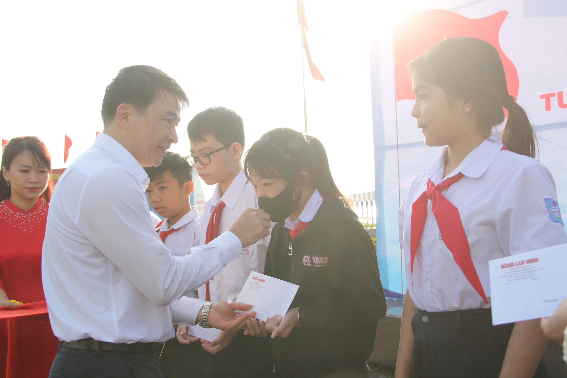 Kh&aacute;nh th&agrave;nh &ldquo;Đường cờ Tổ quốc&rdquo; tuyến đường ven biển nội th&agrave;nh đẹp nhất B&igrave;nh Định- Ảnh 10.