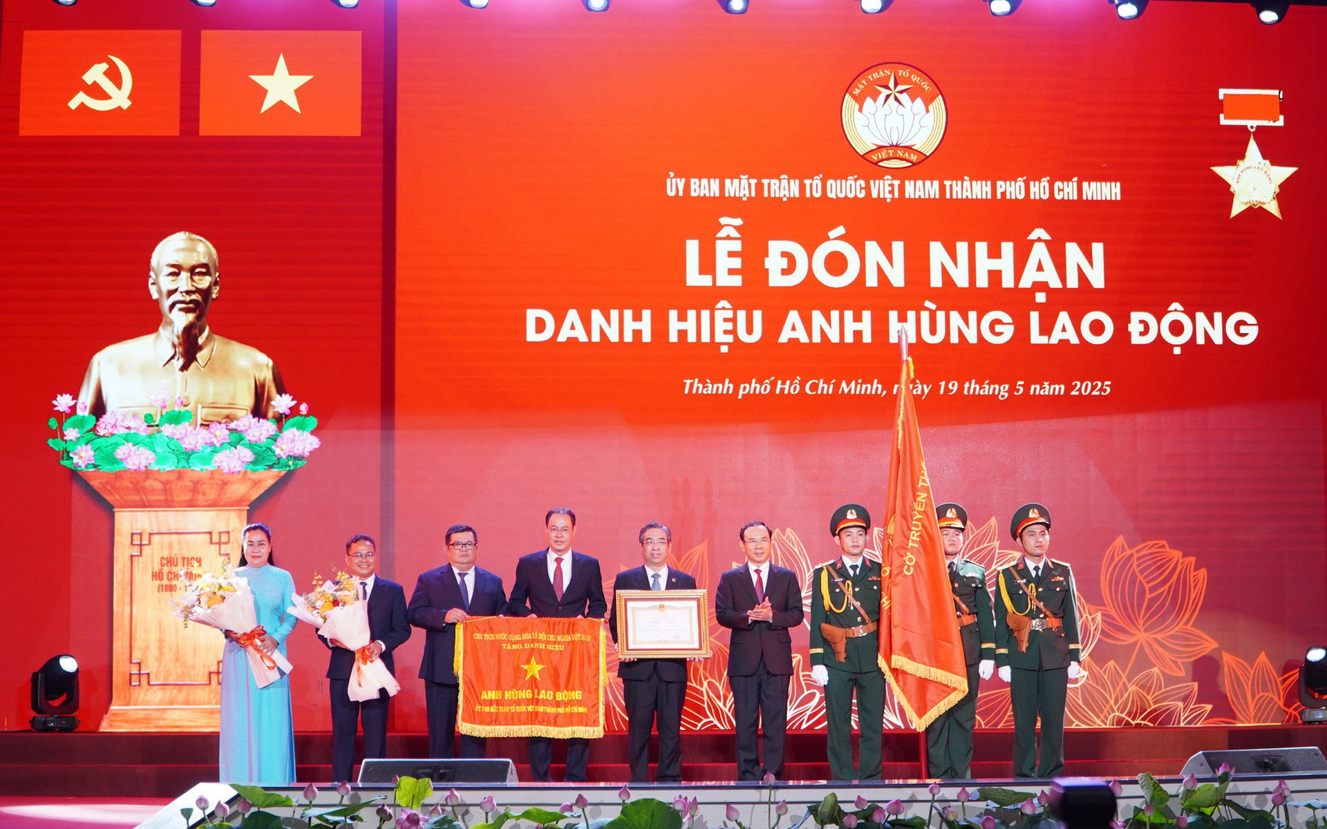 TP HCM tri &acirc;n 49 gương điển h&igrave;nh sự nghiệp đại đo&agrave;n kết to&agrave;n d&acirc;n tộc - Ảnh 4.