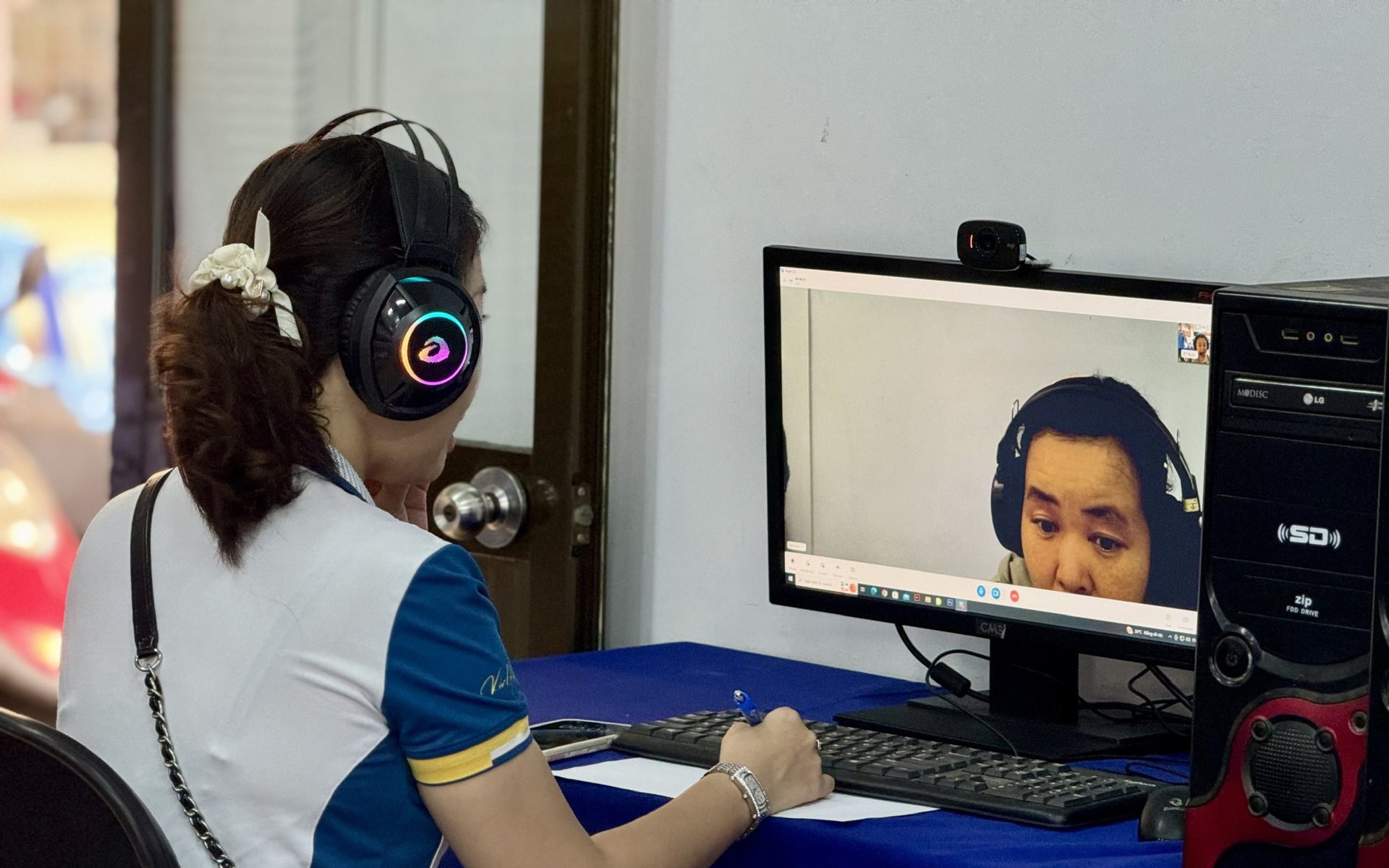 Tin việc nhẹ lương cao, người phụ nữ mất 1,4 tỉ đồng v&igrave; lừa đảo online- Ảnh 2.
