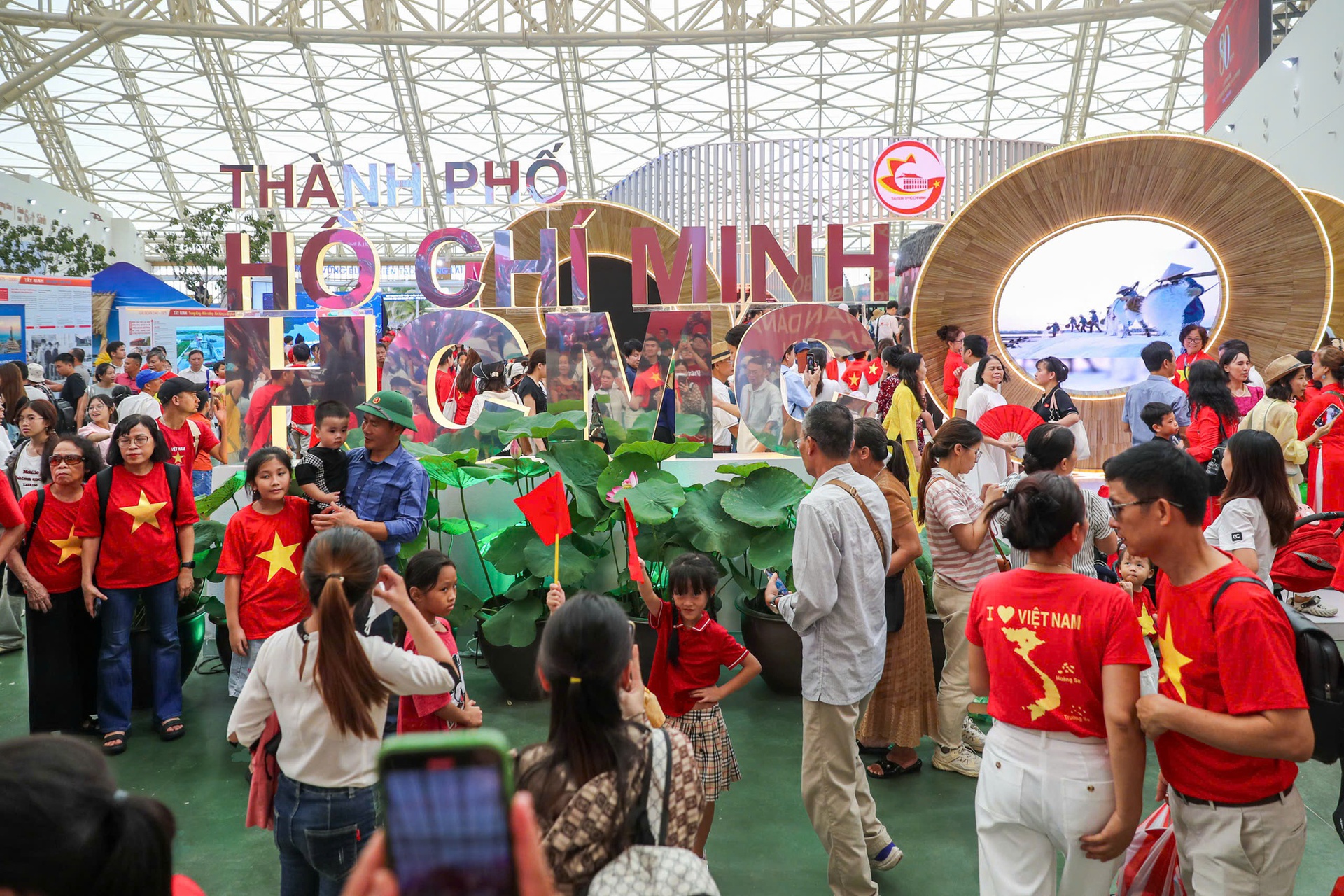 Kh&aacute;t vọng vươn xa - Ảnh 3.