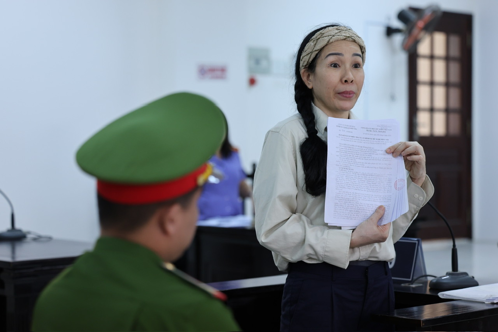 B&agrave; Đinh Lan k&ecirc;u oan v&igrave; mất điện thoại - Ảnh 2.